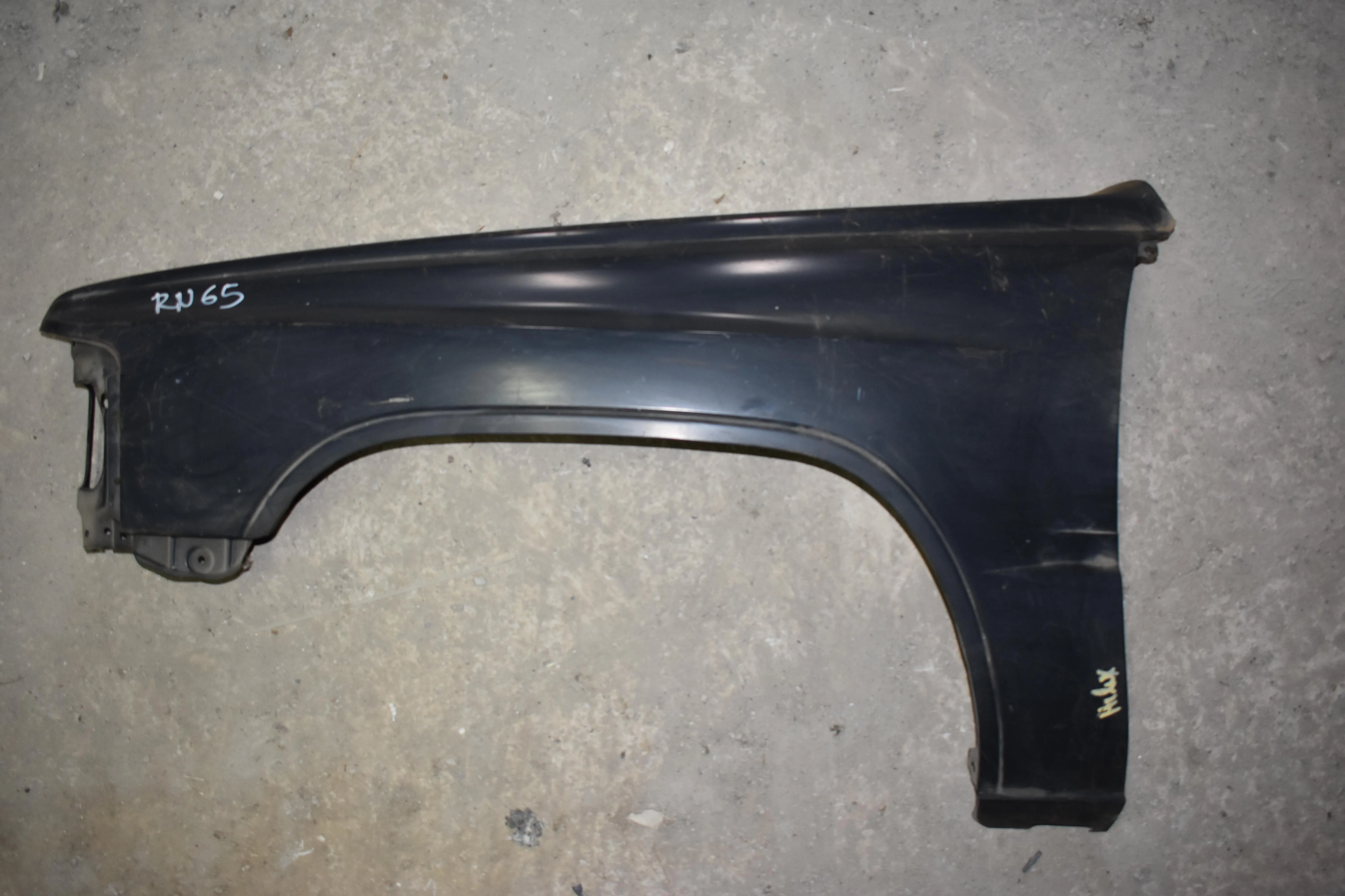 ΦΤΕΡΟ ΑΡΙΣΤΕΡΟ Toyota HILUX RN65 1983 – 1990