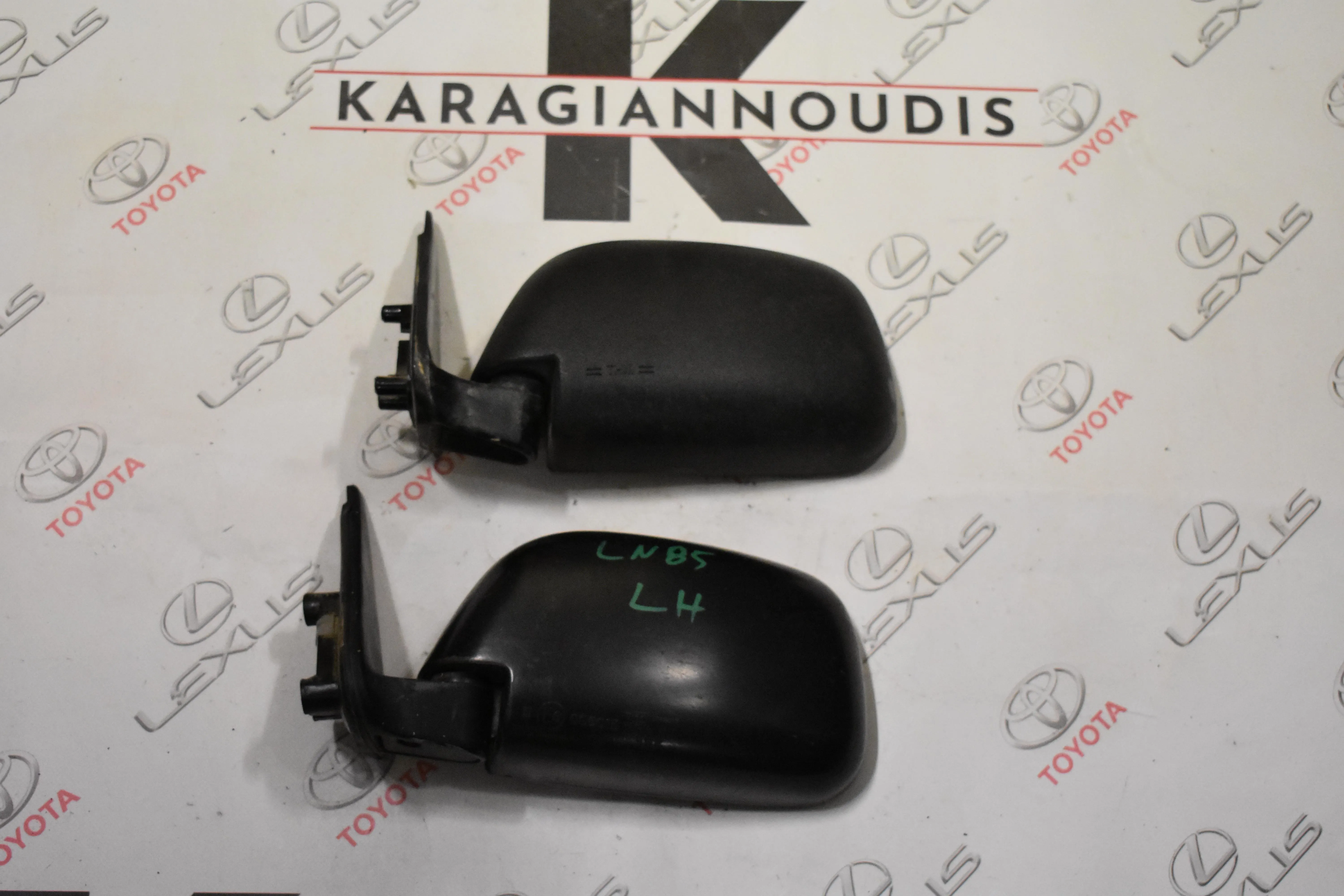 ΚΑΘΡΕΠΤΗΣ ΑΡΙΣΤΕΡΟΣ ΧΕΙΡ Toyota HILUX LN85/YN85 1989 – 1997