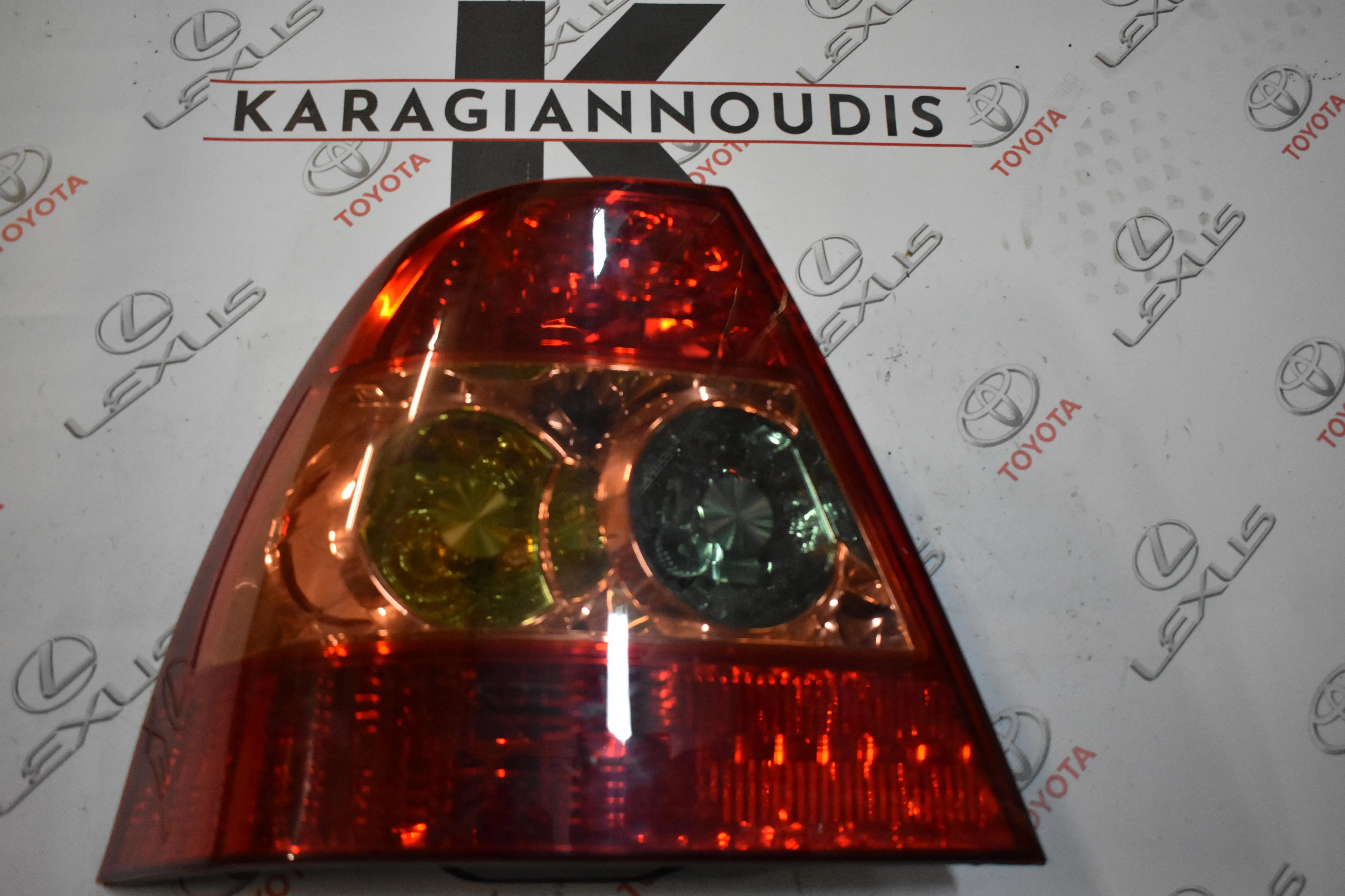 ΦΑΝΑΡΙ -Ο- ΑΡΙΣΤΕΡΟ Toyota COROLLA  ZZE120 SDN 2004 – 2007