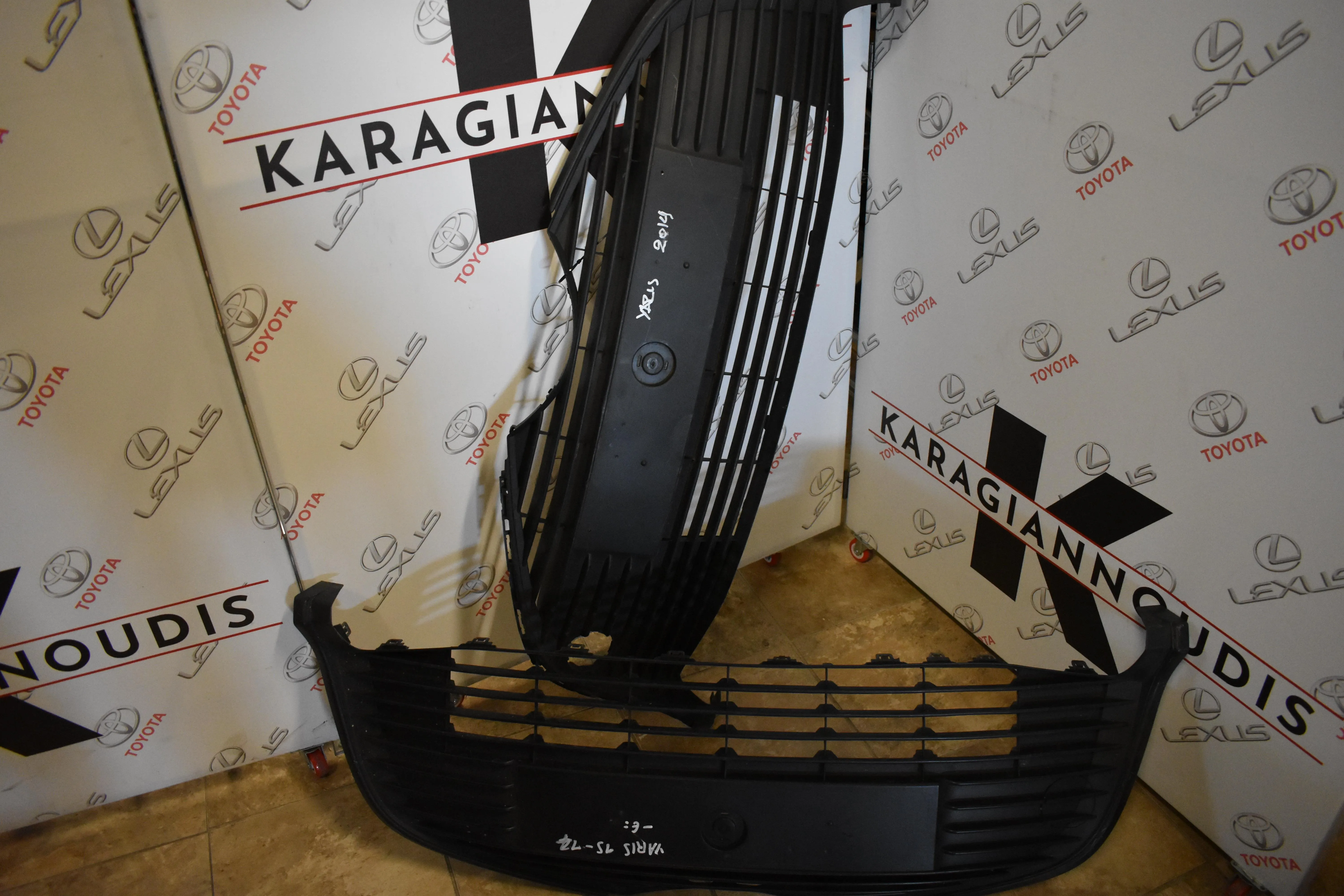 ΜΑΣΚΑ  Toyota YARIS SCP130 2014 – 2018