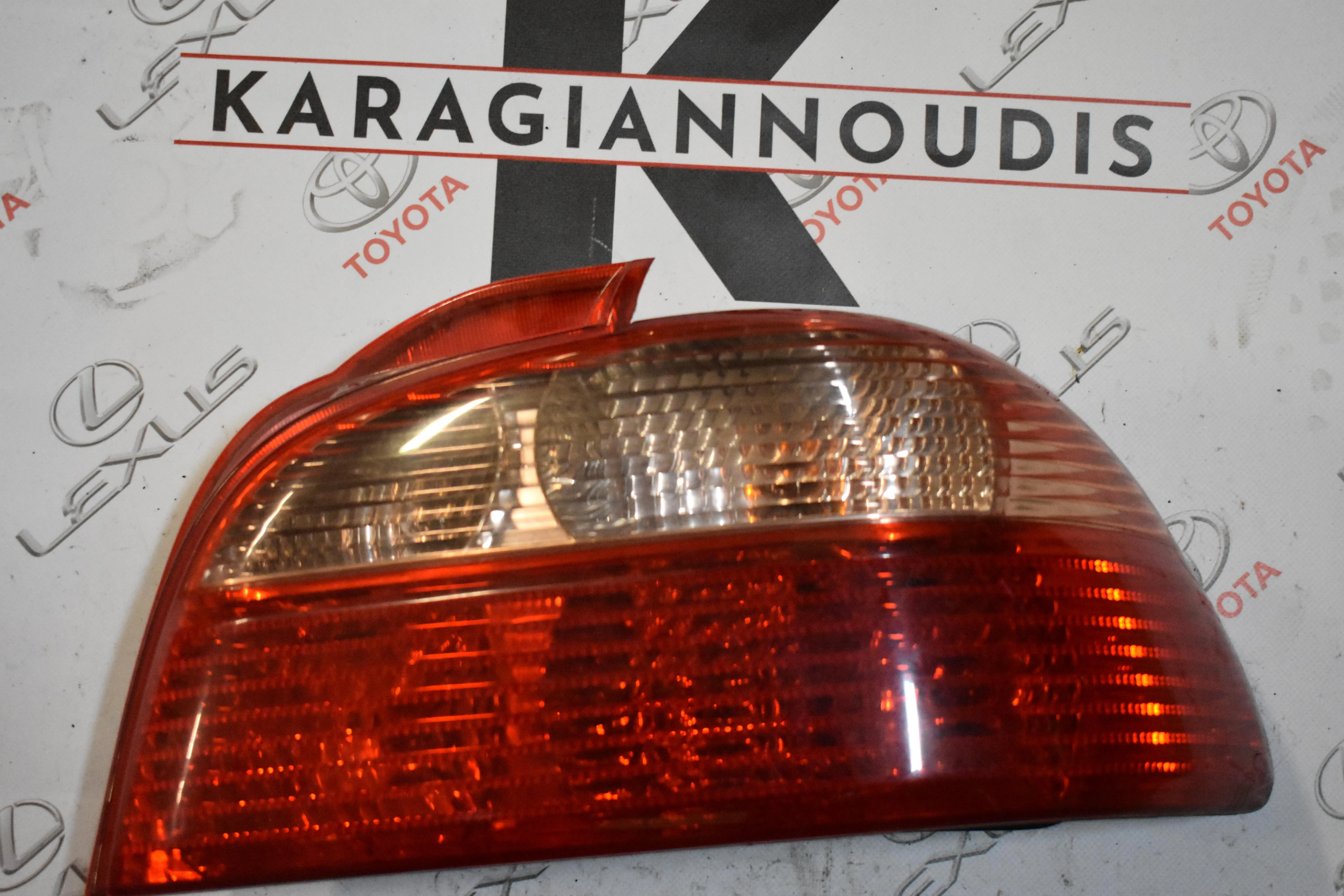 ΦΑΝΑΡΙ -Ο- ΔΕΞΙ Toyota AVENSIS  SDN 2000 – 2002