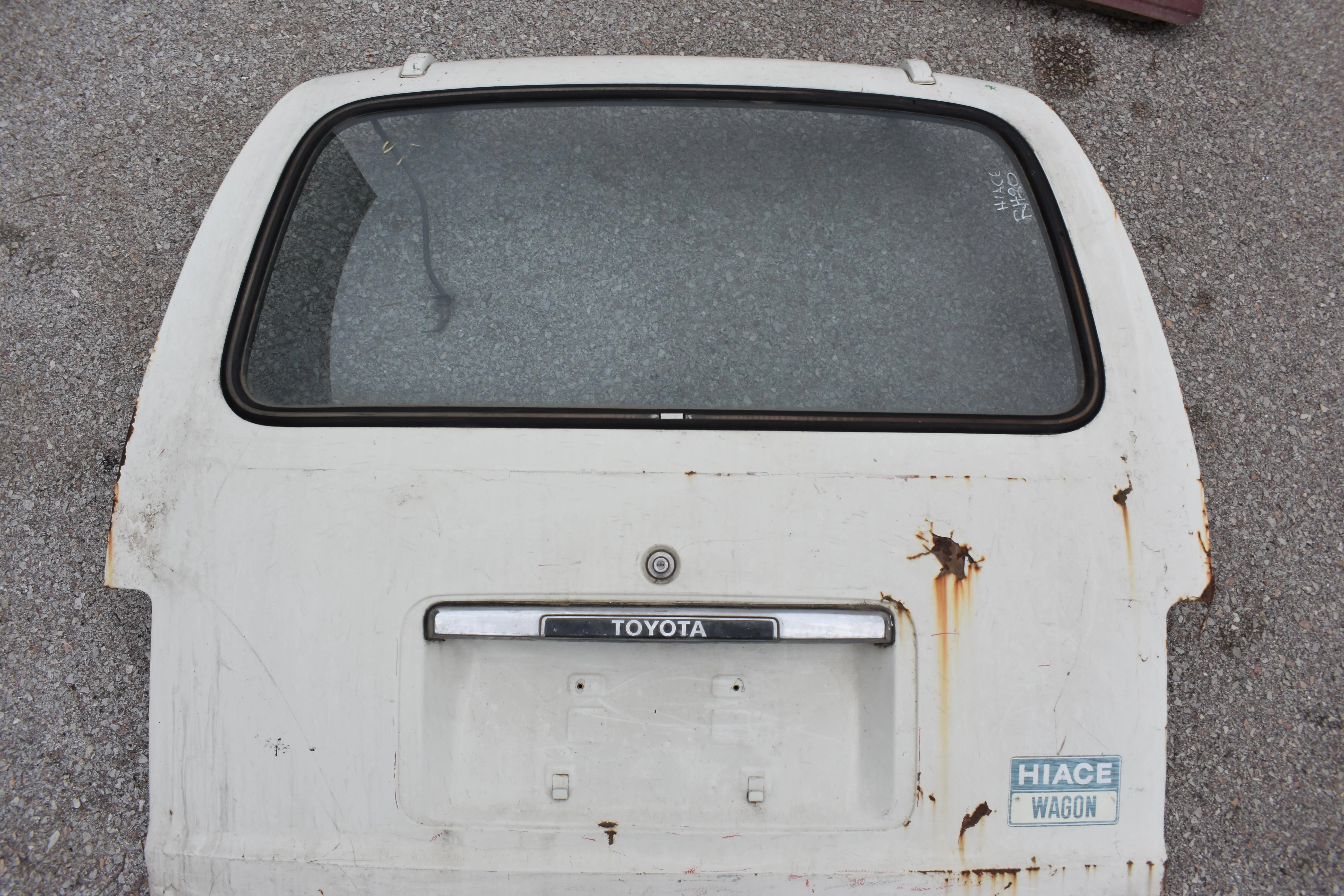 ΤΖΑΜΟΠΟΡΤΑ Toyota HIACE RH20 1977 – 1985