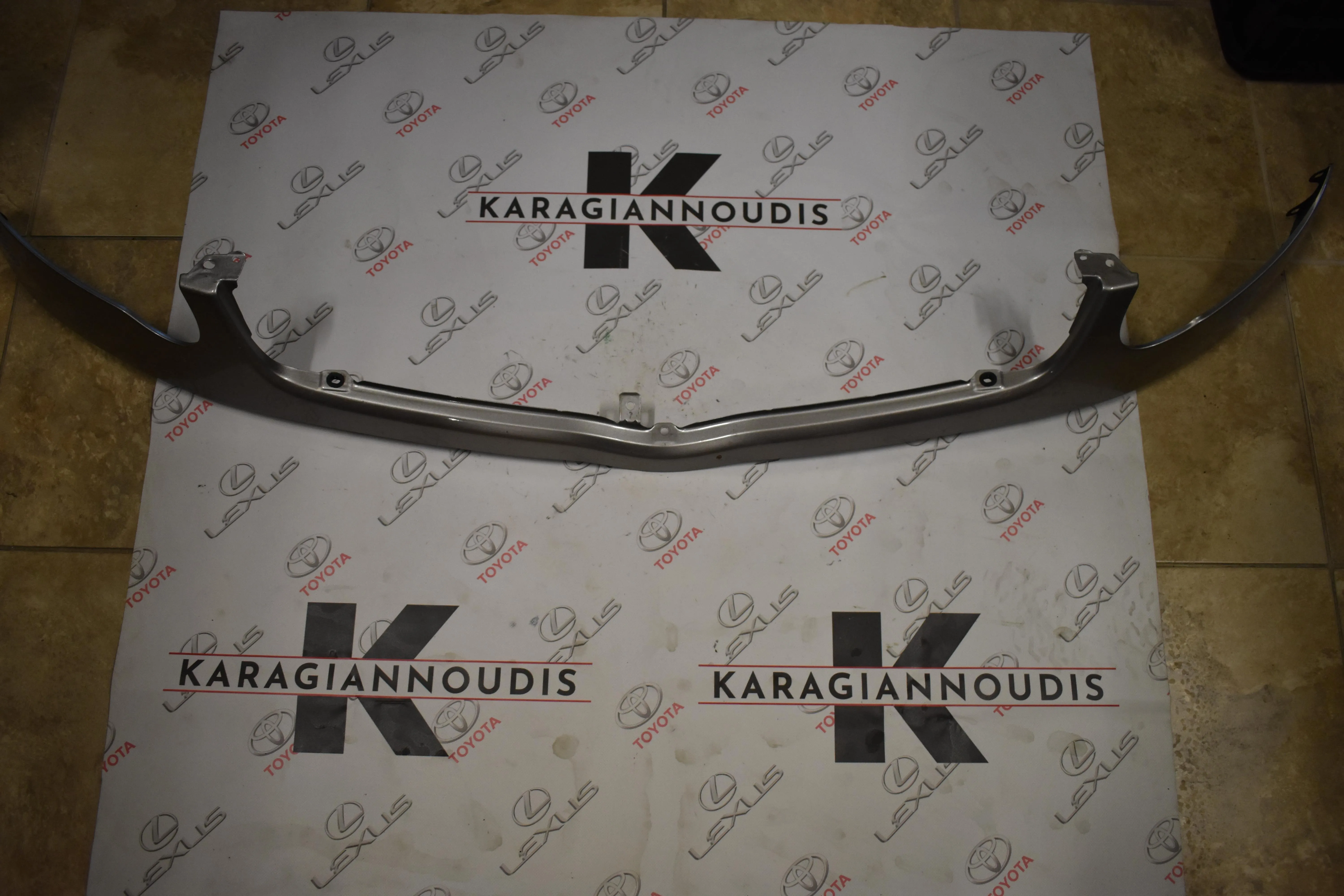 ΜΑΣΚΑ/ΛΑΜΑΡΙΝΑ Toyota YARIS VERSO 2003 – 2005
