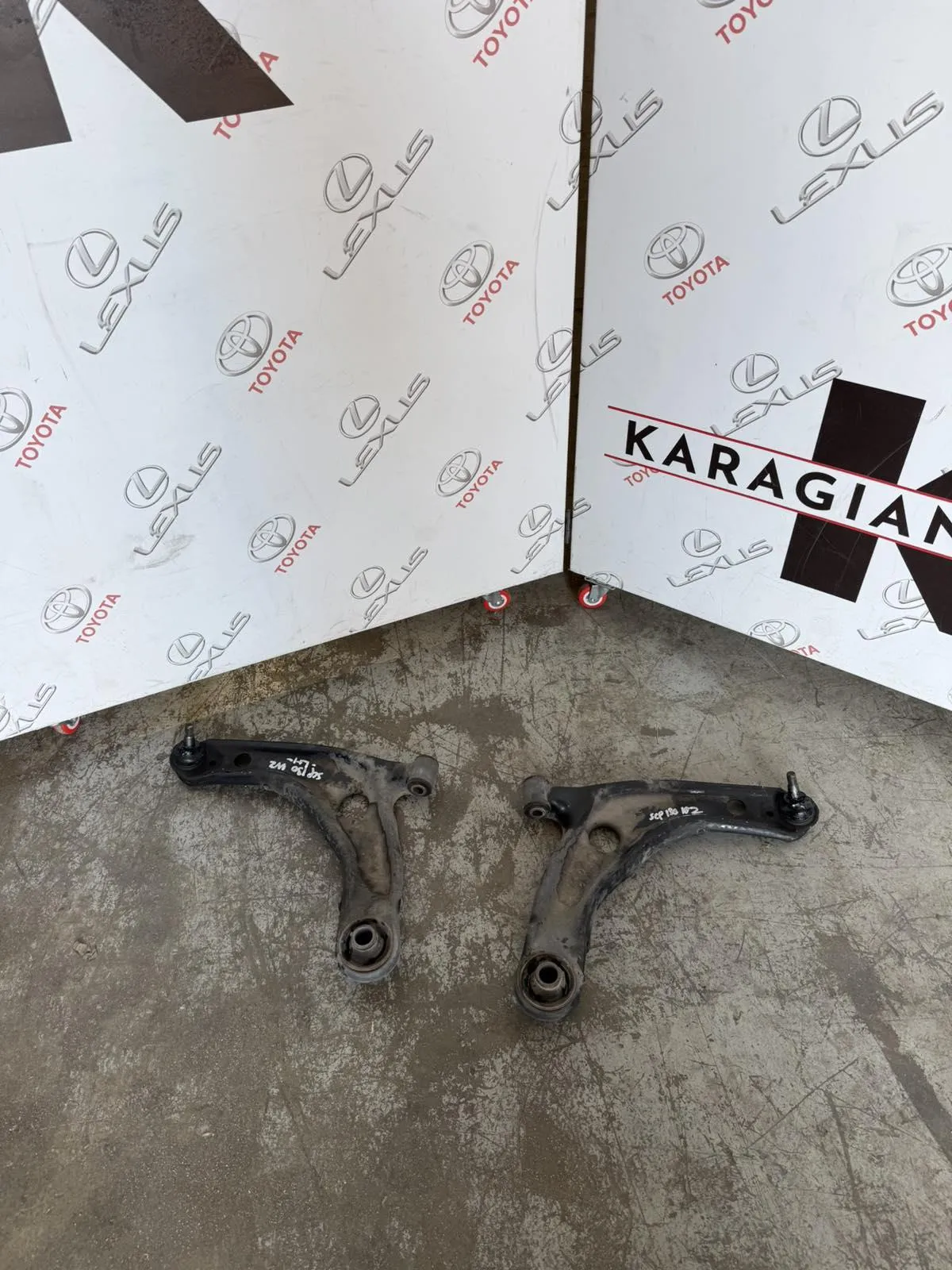 ΨΑΛΙΔΙ ΑΡΙΣΤΕΡΟ  Toyota YARIS SCP130 2012 – 2019