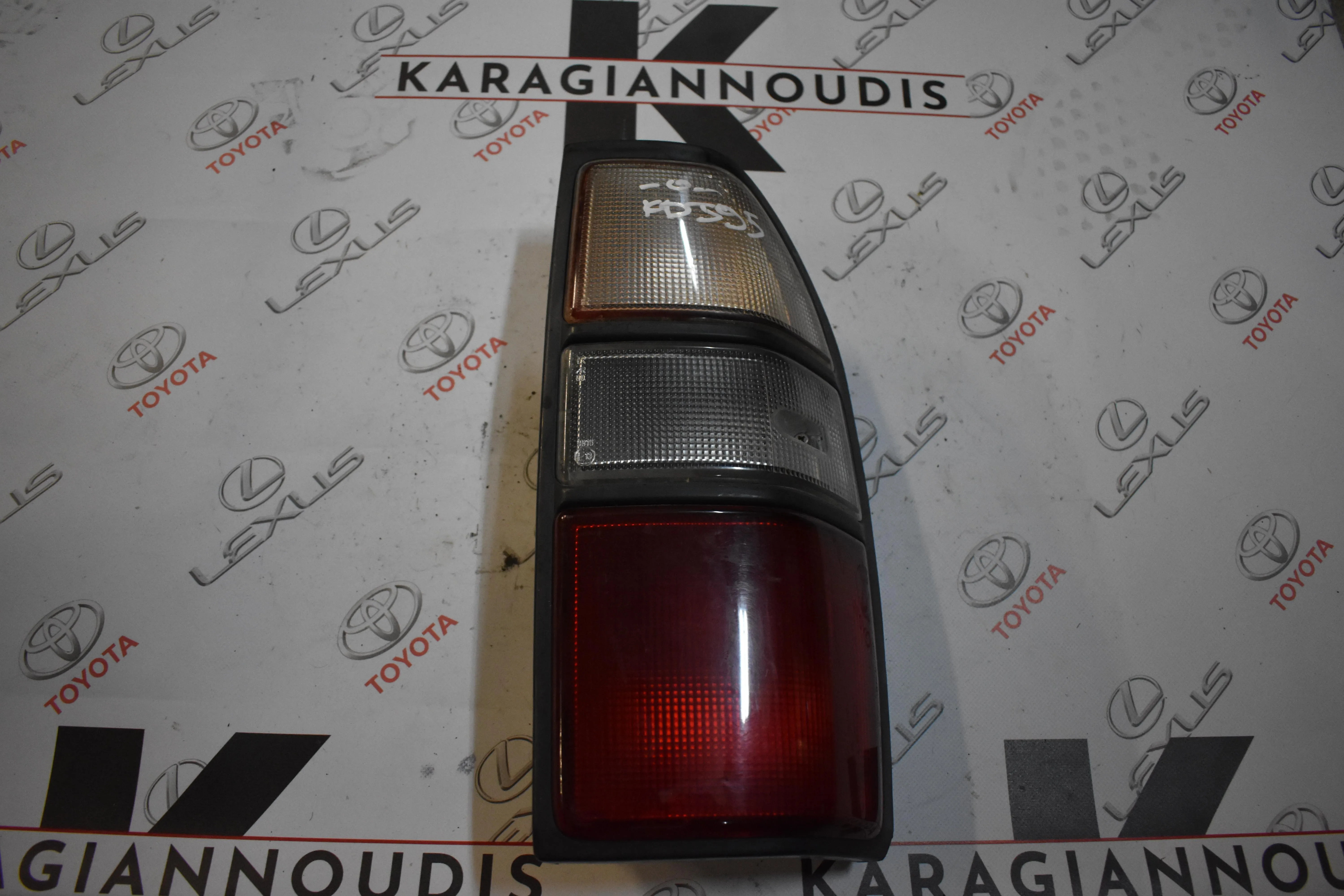ΦΑΝΑΡΙ -Ο- ΔΕΞΙ Toyota LAND CRUISER  KDJ95 1995 – 1999