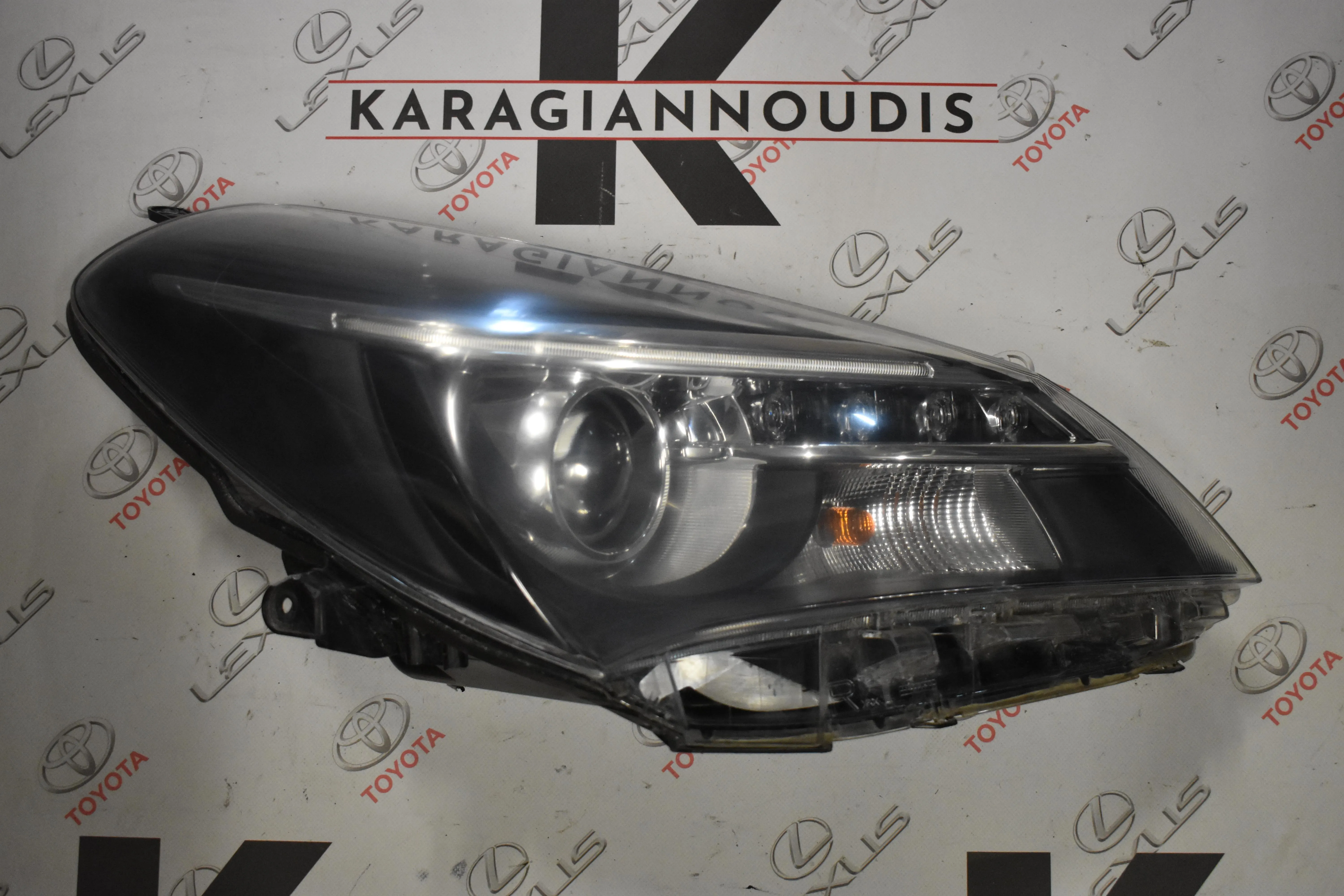 ΦΑΝΑΡΙ -Ε- ΔΕΞΙ  Toyota YARIS SCP130 2014 – 2016