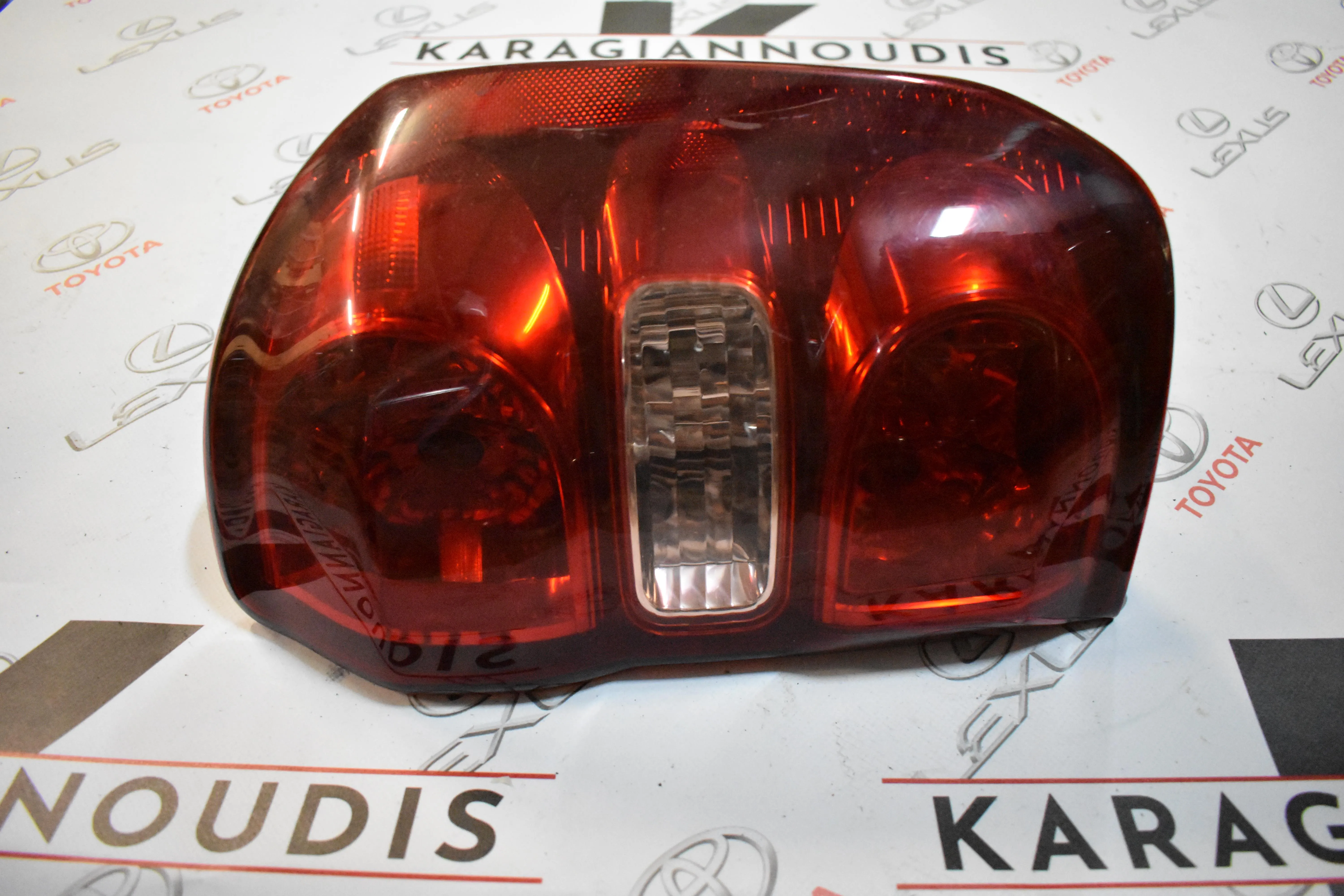 ΦΑΝΑΡΙ -Ο- ΔΕΞΙ Toyota RAV 4 2003 – 2005