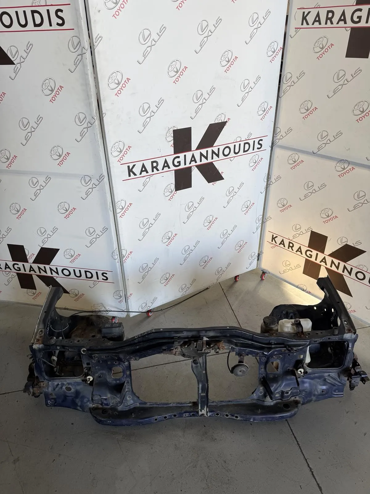 ΜΕΤΩΠΗ  Toyota HILUX  KDN170 2002 – 2005