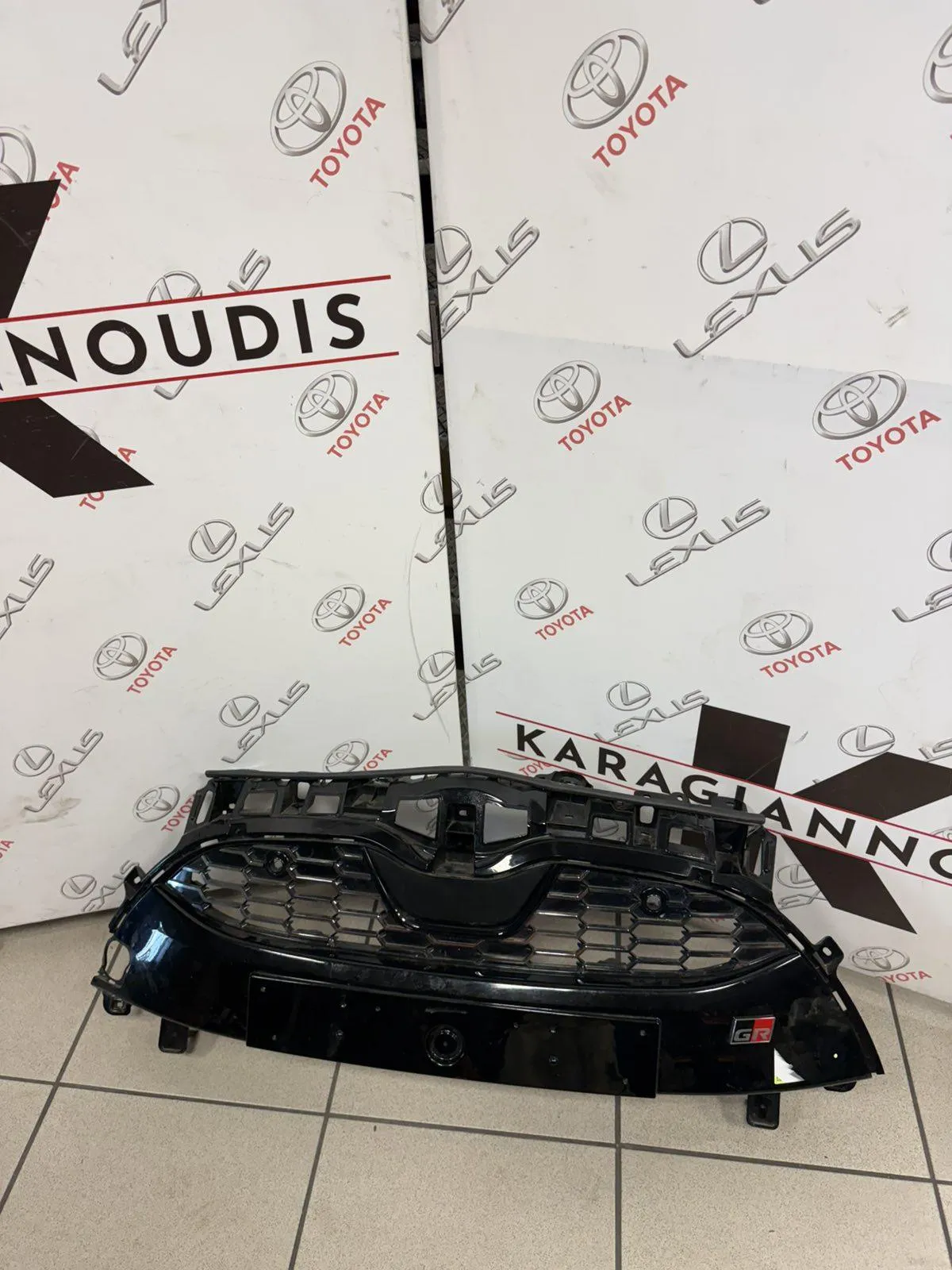 ΜΑΣΚΑ Toyota YARIS XP210 2020 – 2025