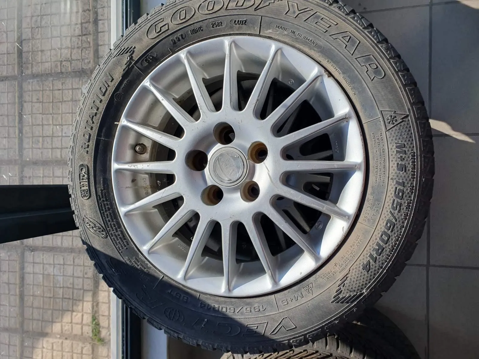 ΖΑΝΤΟΛΑΣΤΙΧΑ Toyota AVENSIS / COROLLA  2002 – 2007