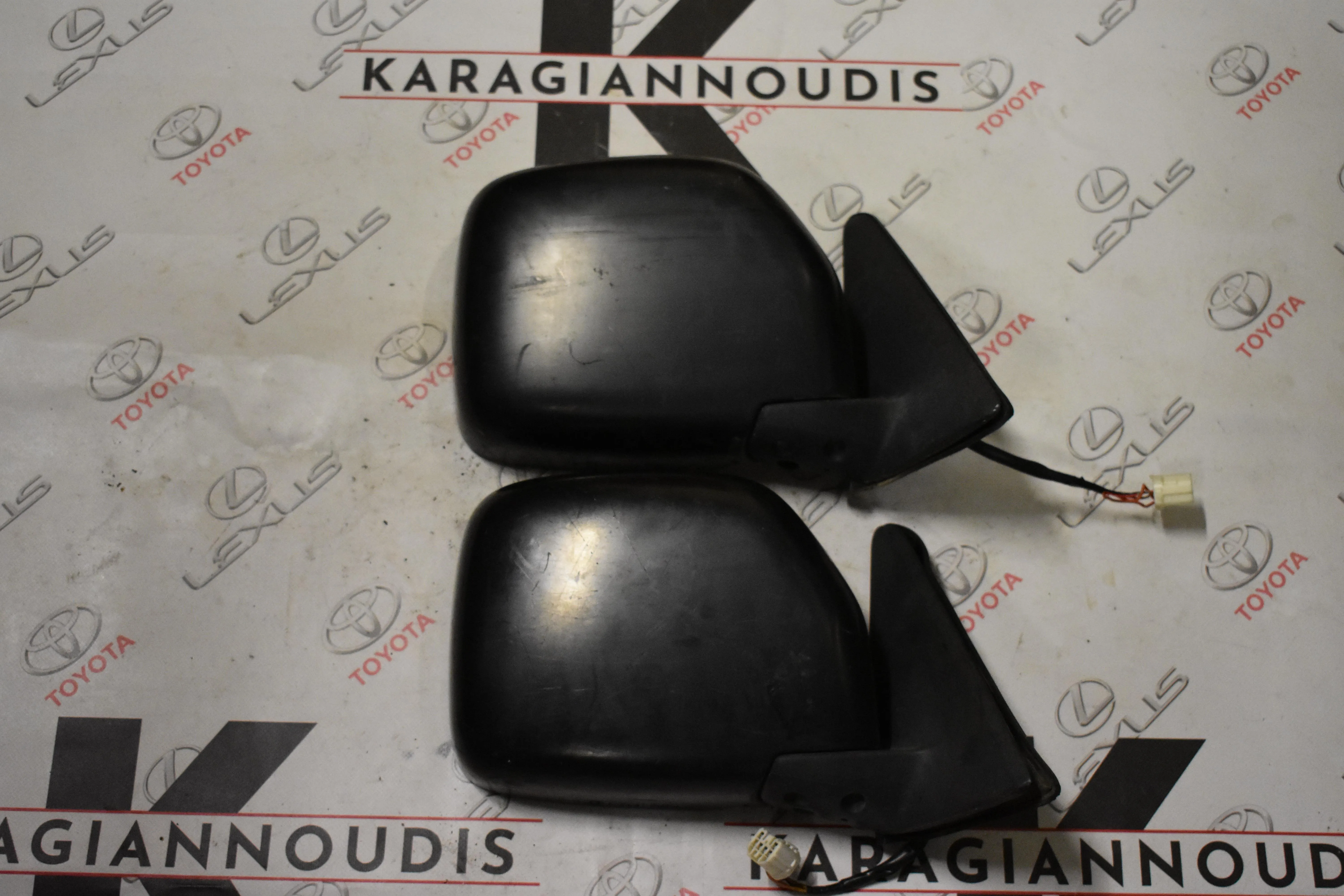 ΚΑΘΡΕΠΤΗΣ ΔΕΞΙΟΣ 5ΚΑΛ Toyota LAND CRUISER  KDJ95 1997 – 2002