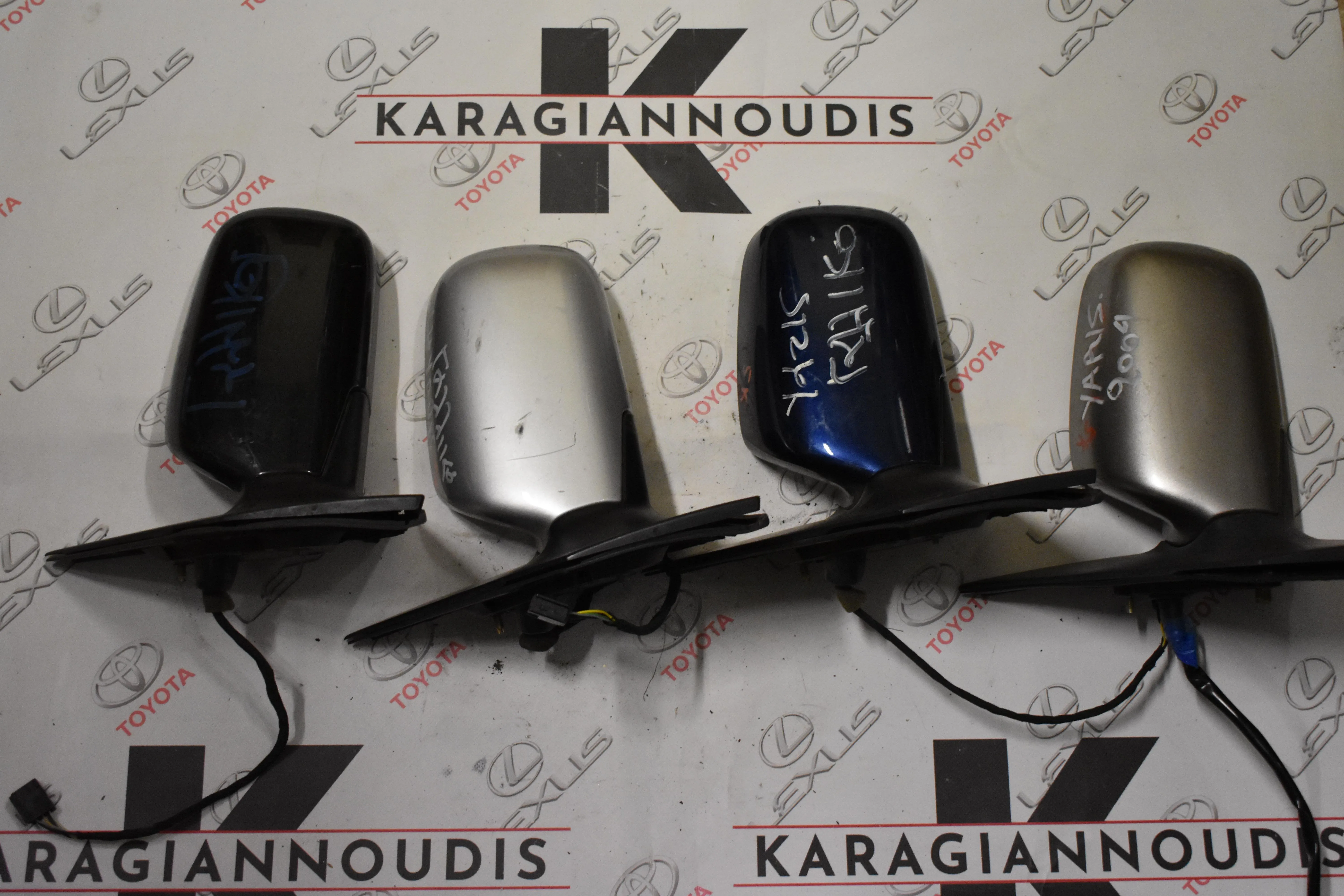 ΚΑΘΡΕΠΤΗΣ ΑΡΙΣΤΕΡΟΣ 5 ΚΑΛ Toyota YARIS SCP10 1999 – 2005