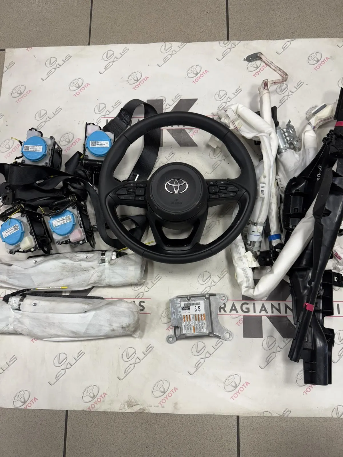 ΣΕΤ AIRBAG Toyota YARIS XP210 2020 – 2024