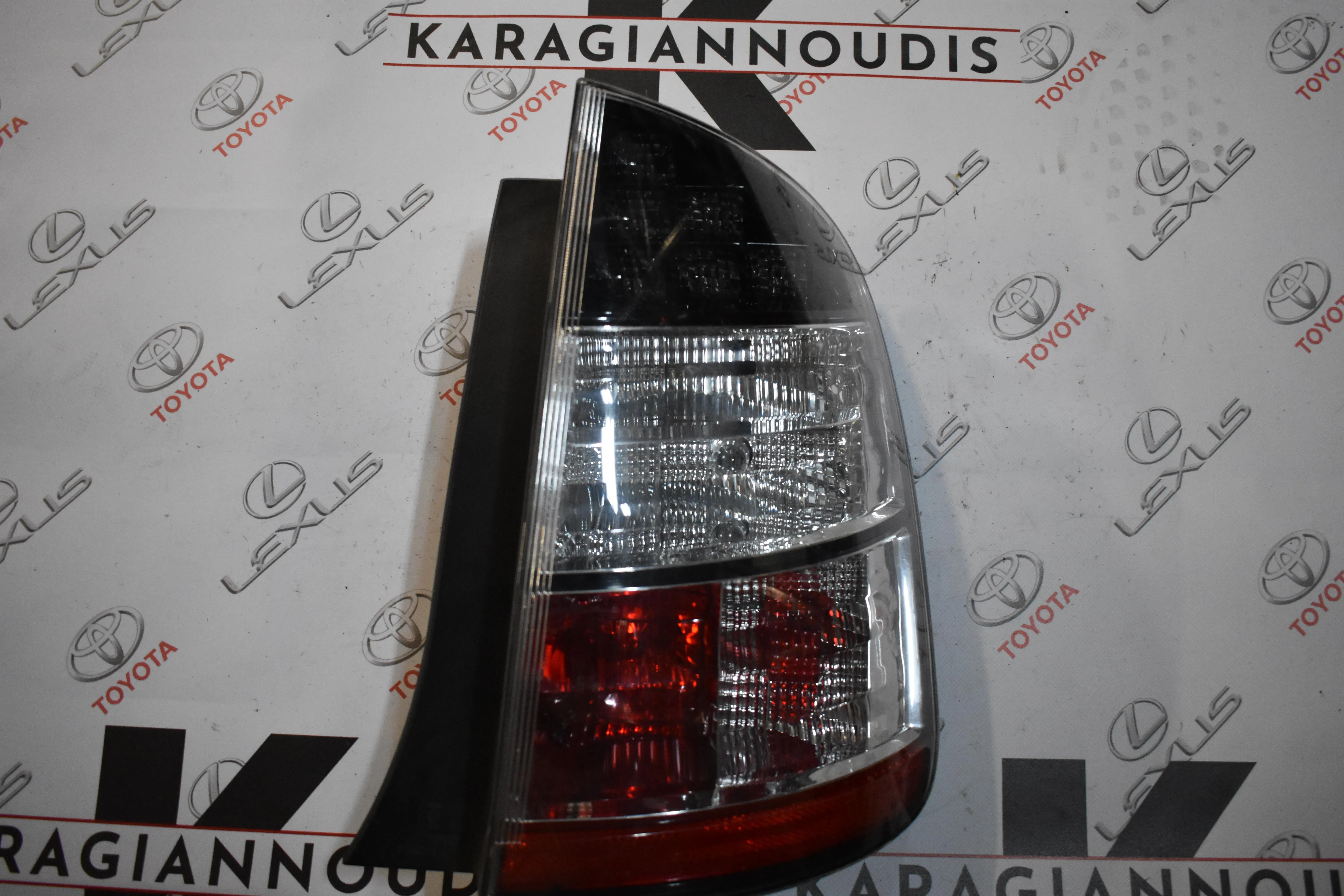 ΦΑΝΑΡΙ -Ο- ΔΕΞΙ Toyota Prius 2004 – 2009