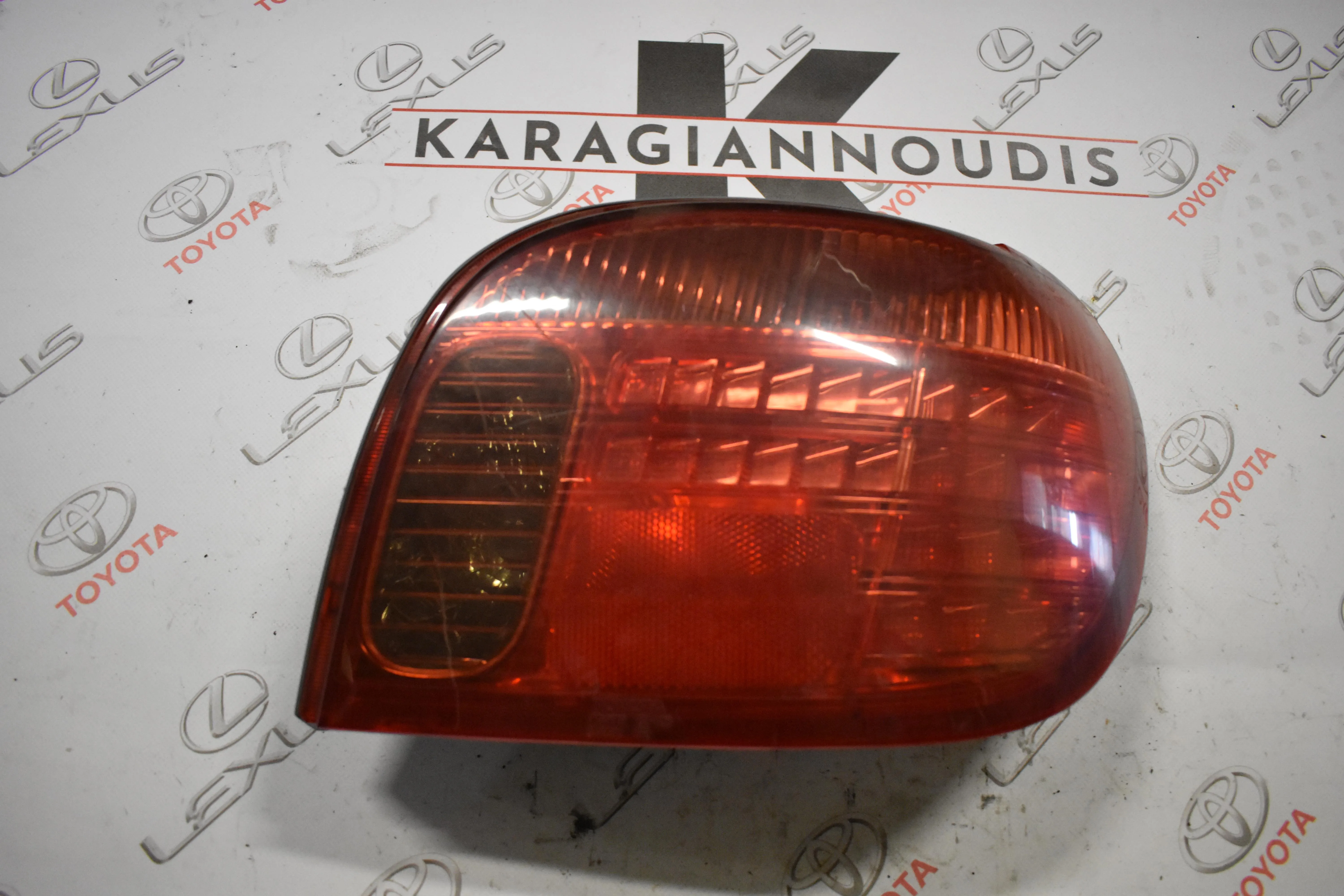 ΦΑΝΑΡΙ -Ο- ΔΕΞΙ Toyota YARIS SCP10 2003 – 2005