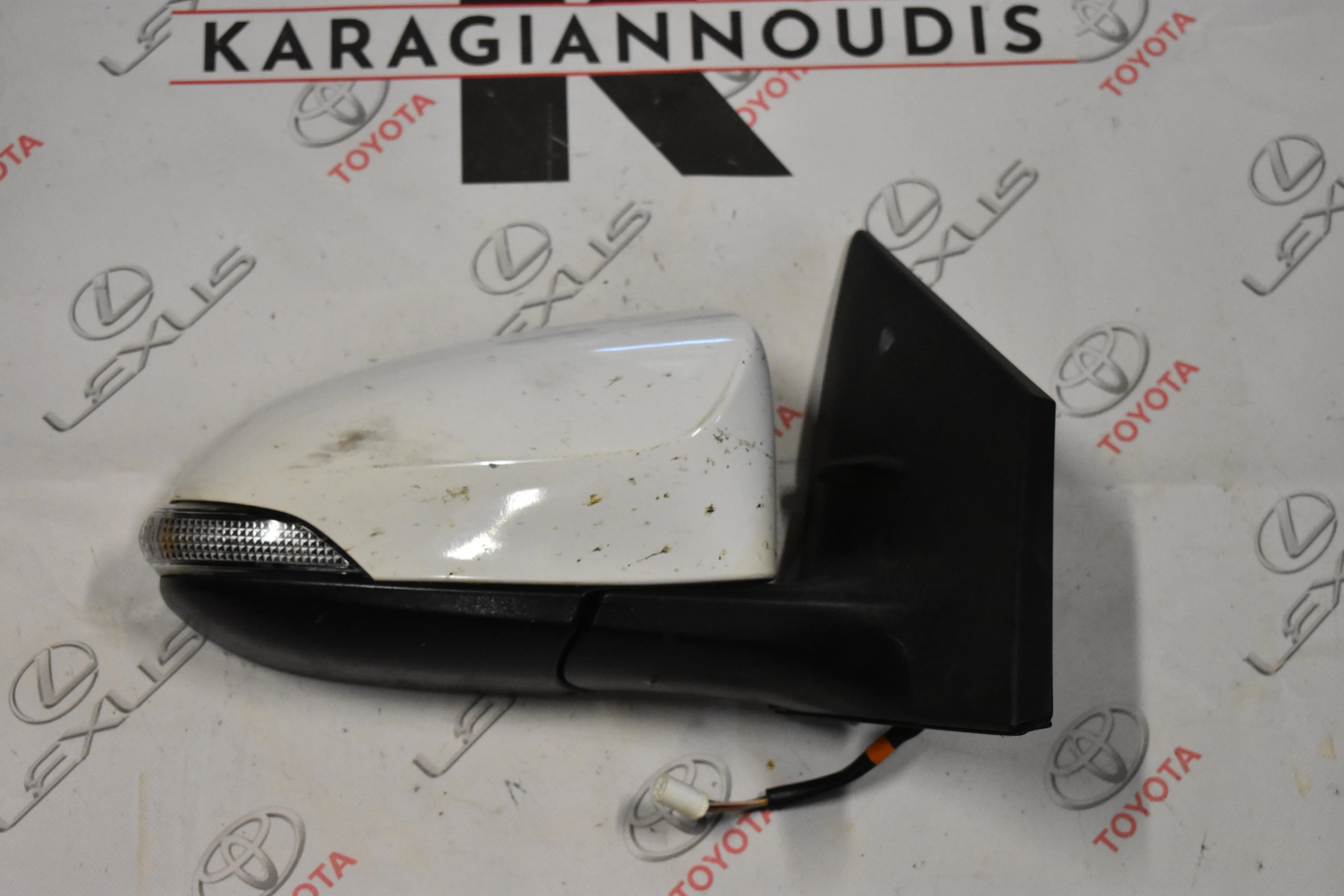 ΚΑΘΡΕΠΤΗΣ ΔΕΞΙΟΣ 5 ΚΑΛ Toyota COROLLA NDE180 SDN 2012 – 2015
