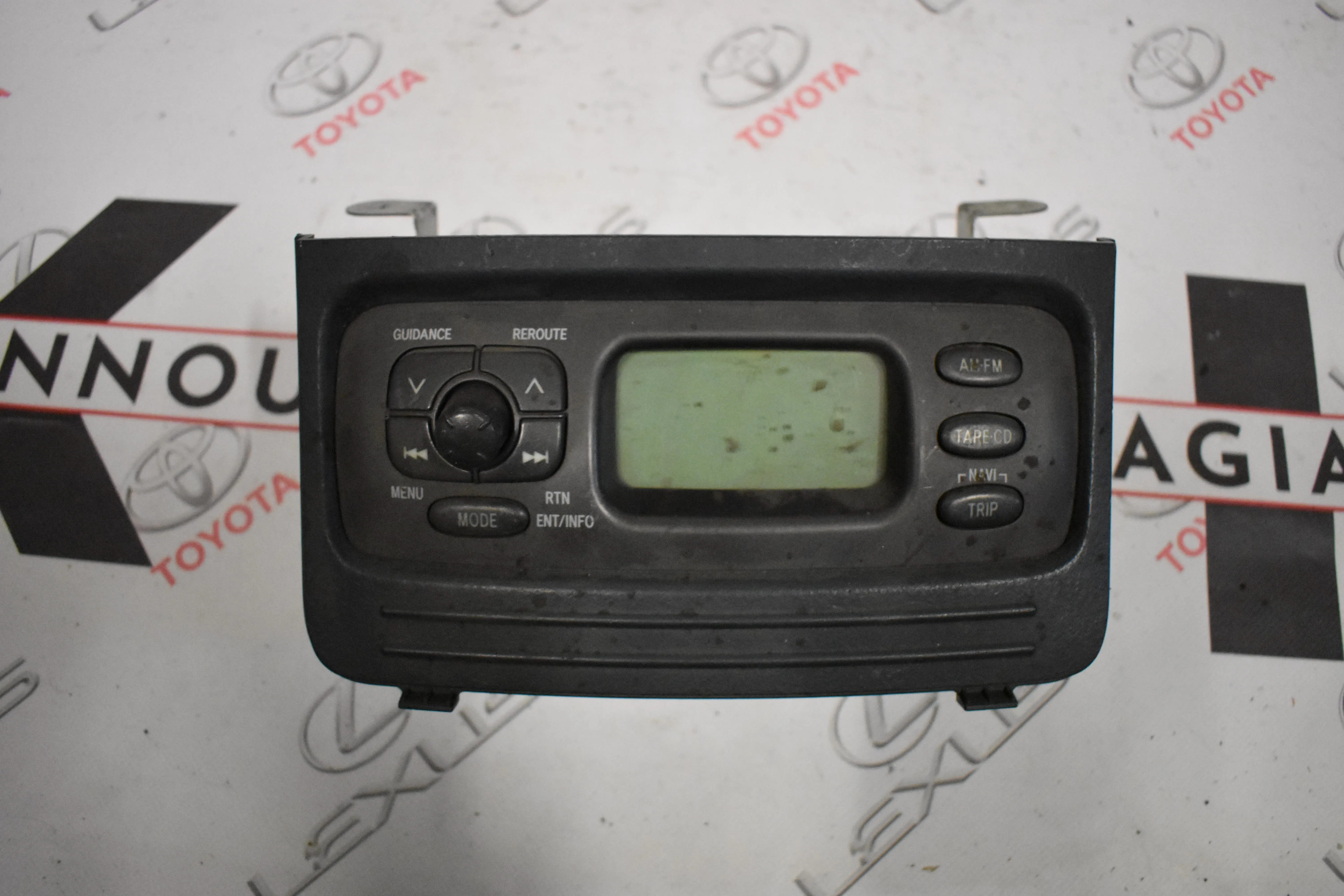 ΚΟΝΣΟΛΑ Toyota YARIS VERSO 1999 – 2005