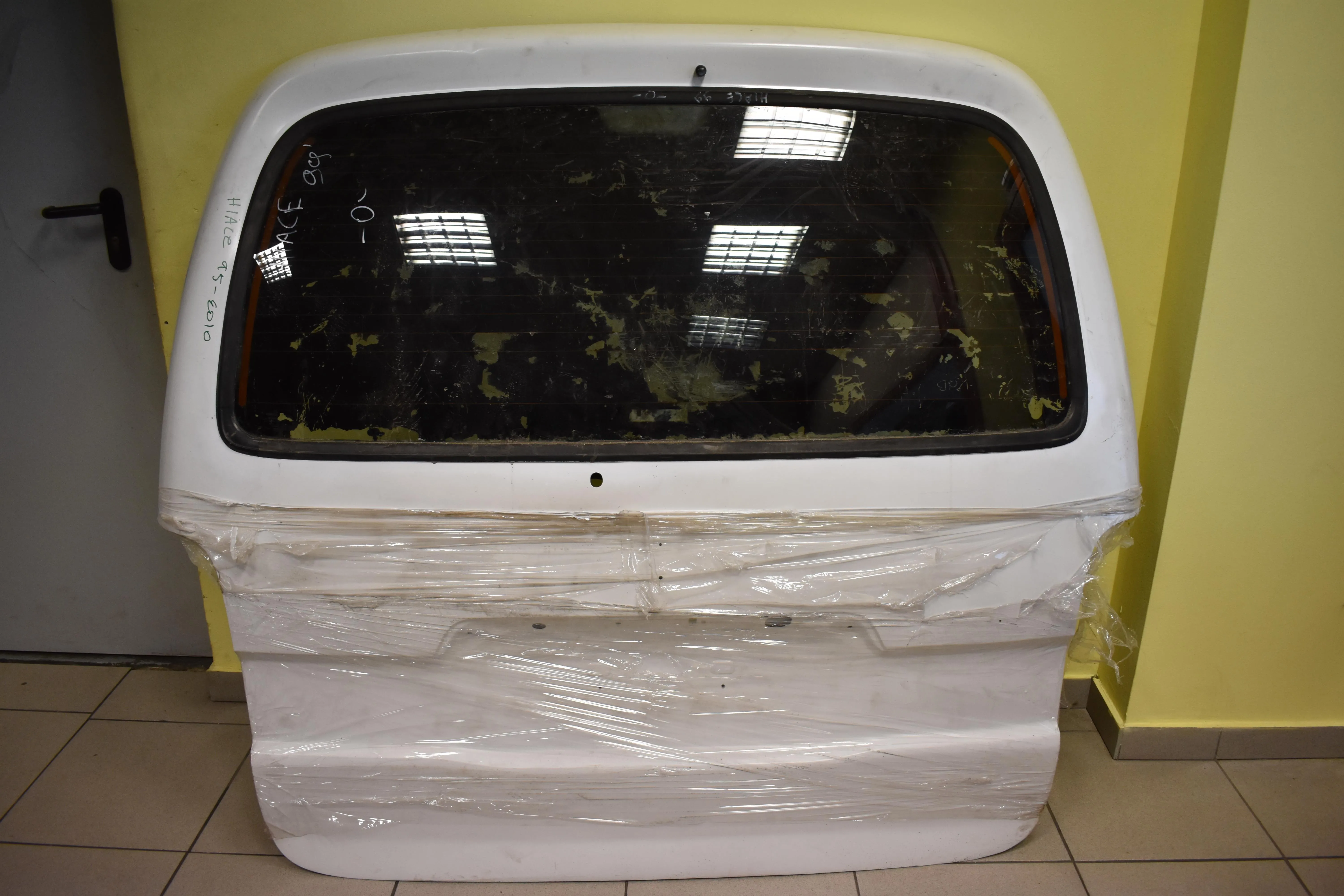 ΤΖΑΜΟΠΟΡΤΑ Toyota Hiace 1995 – 2010