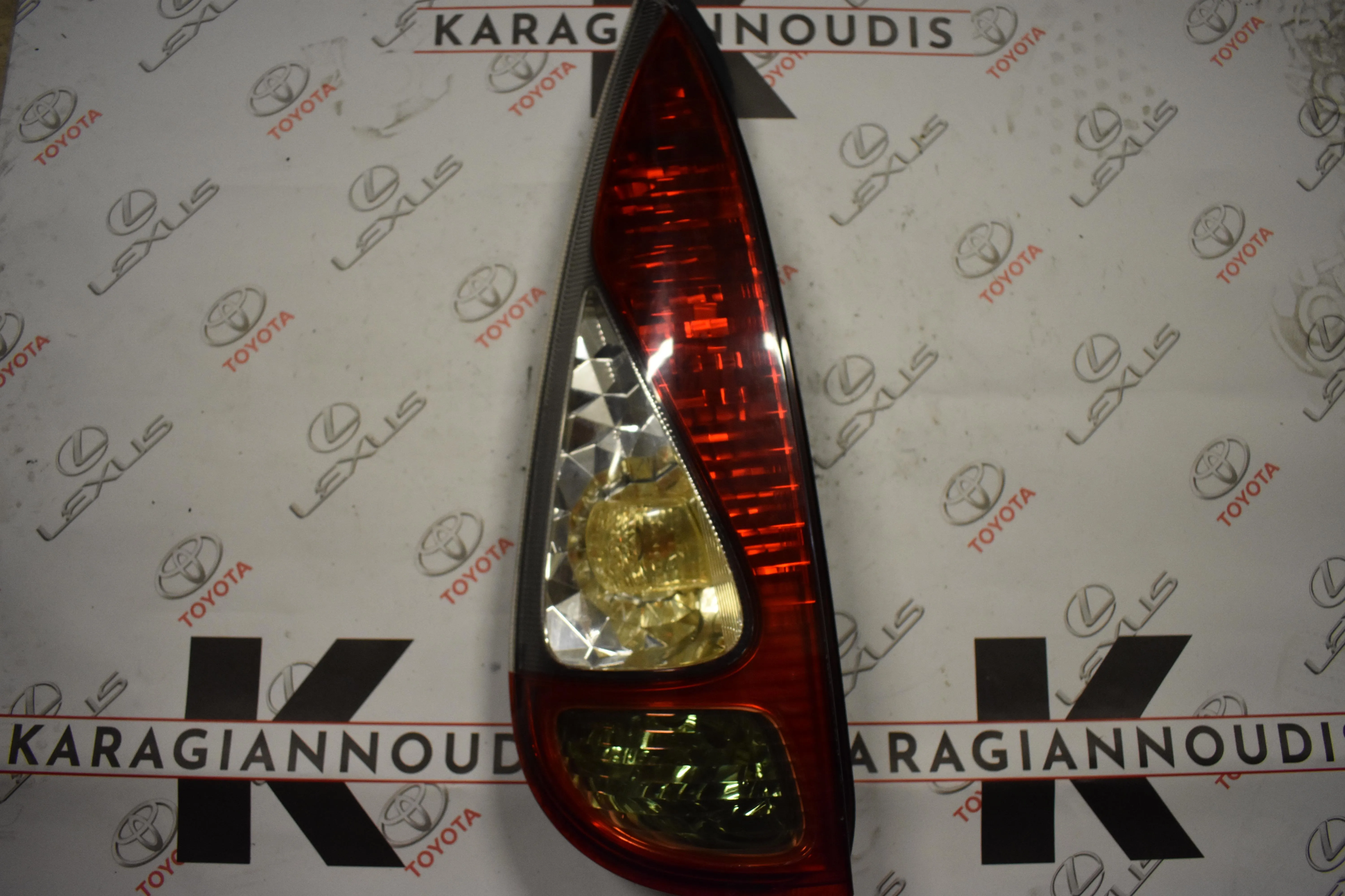 ΦΑΝΑΡΙ -Ο- ΑΡΙΣΤΕΡΟ Toyota YARIS VERSO 2003 – 2005