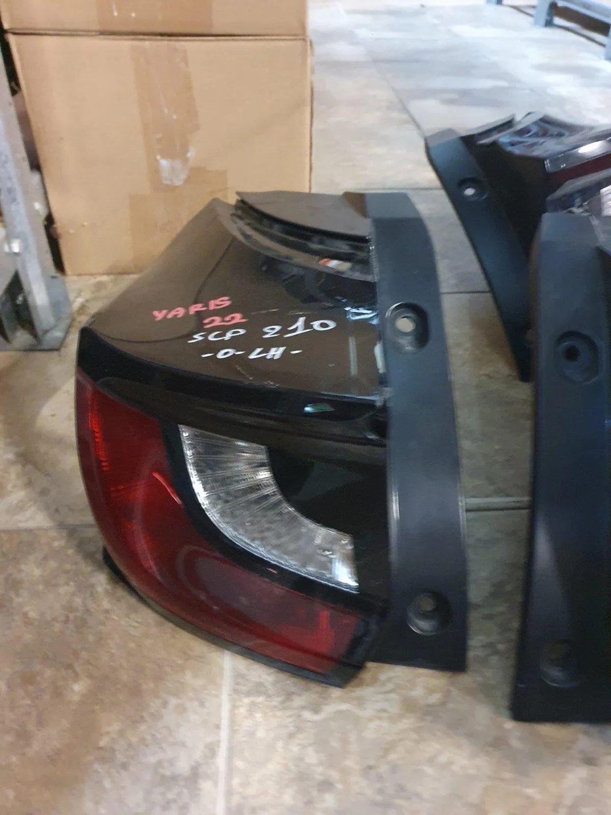 ΦΑΝΑΡΙ -Ο- ΑΡΙΣΤΕΡΟ Toyota YARIS XP210 2020 – 2023