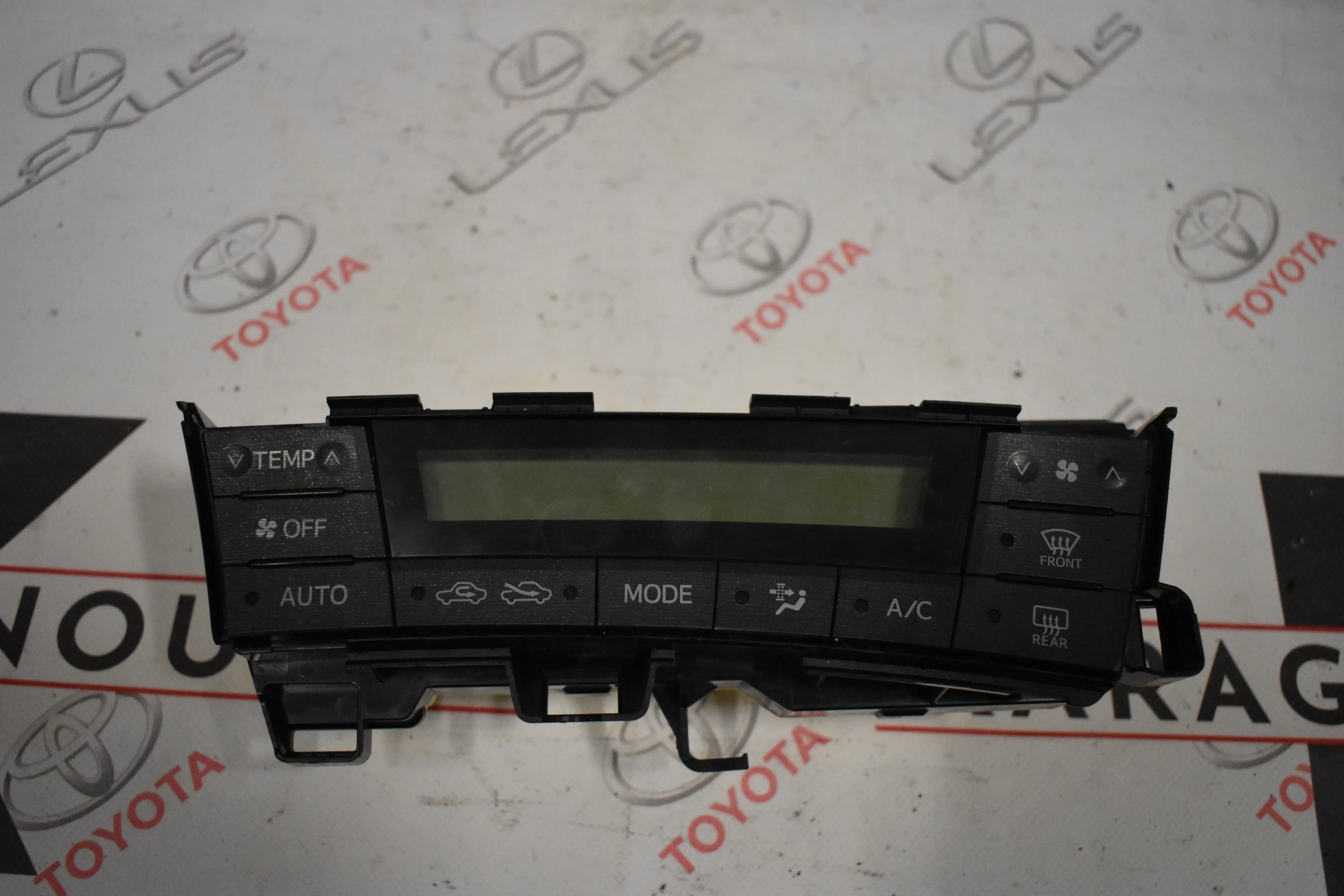 ΚΟΝΣΟΛΑ Toyota Prius 2009 – 2012
