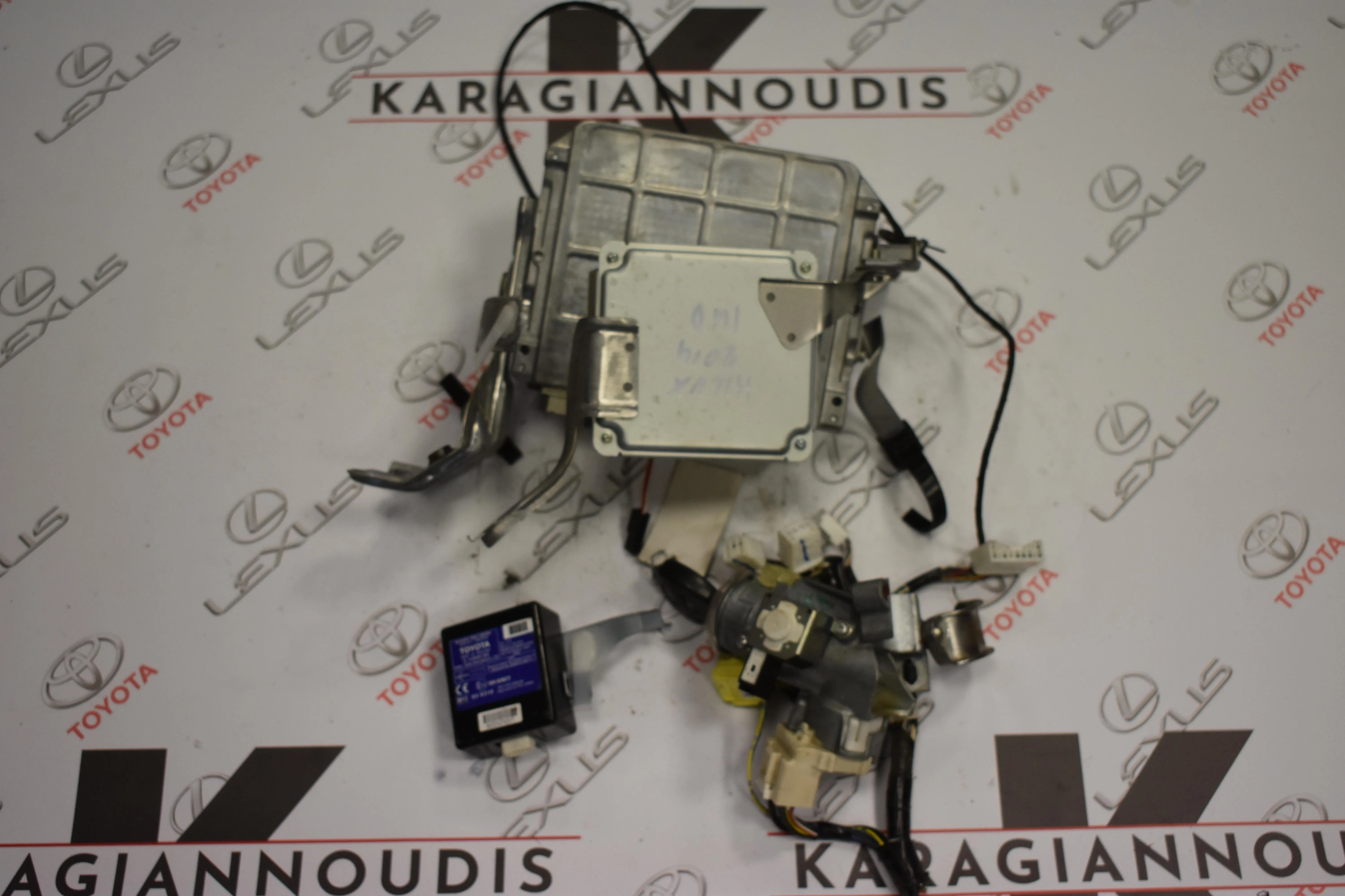 ΕΓΚΈΦΑΛΟΣ + ΚΊΤ Toyota Hilux 2011 – 2015