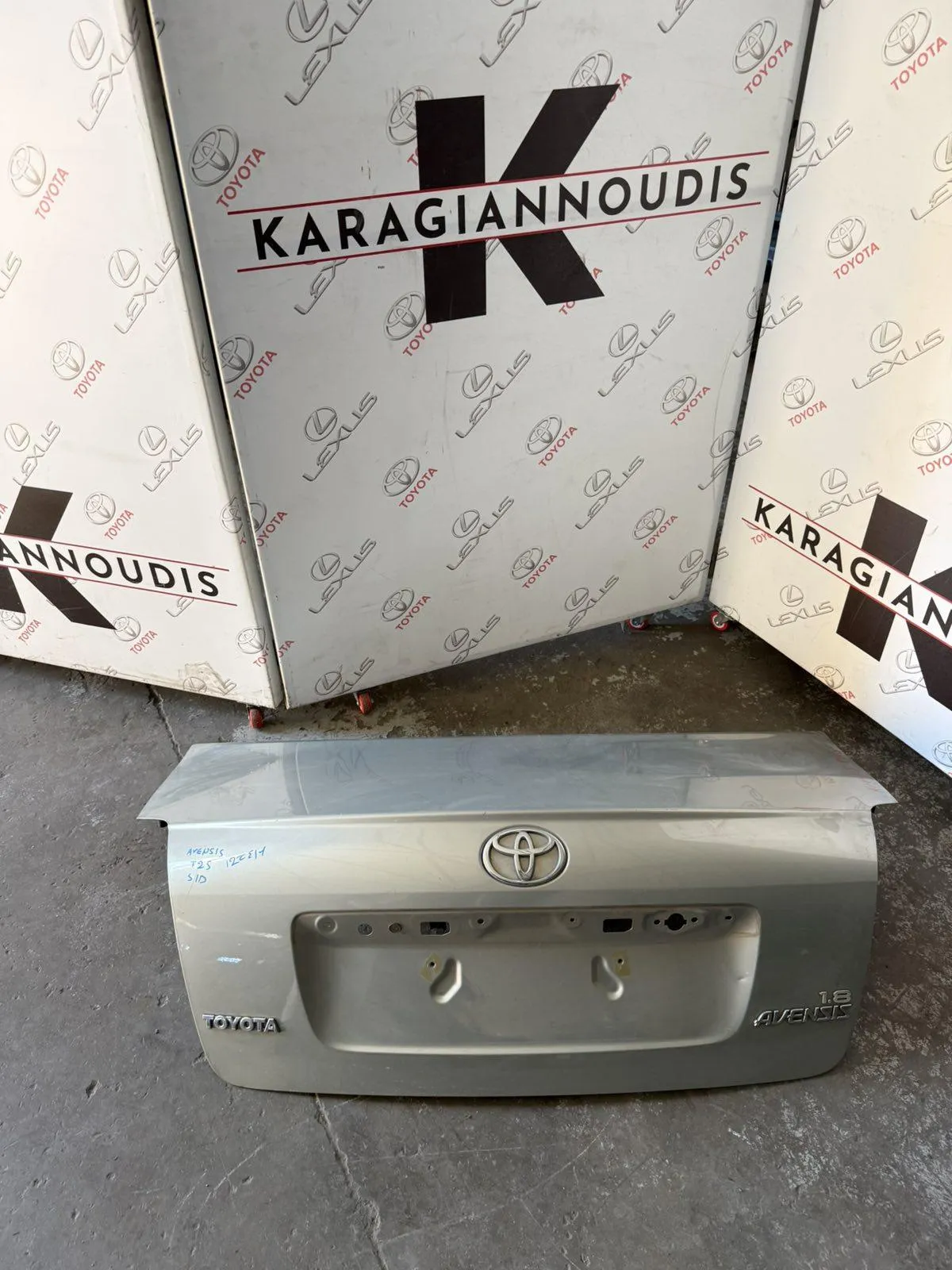 ΚΑΠΟ ΟΠΙΣΘΙΟ Toyota AVENSIS T25 2003 – 2008