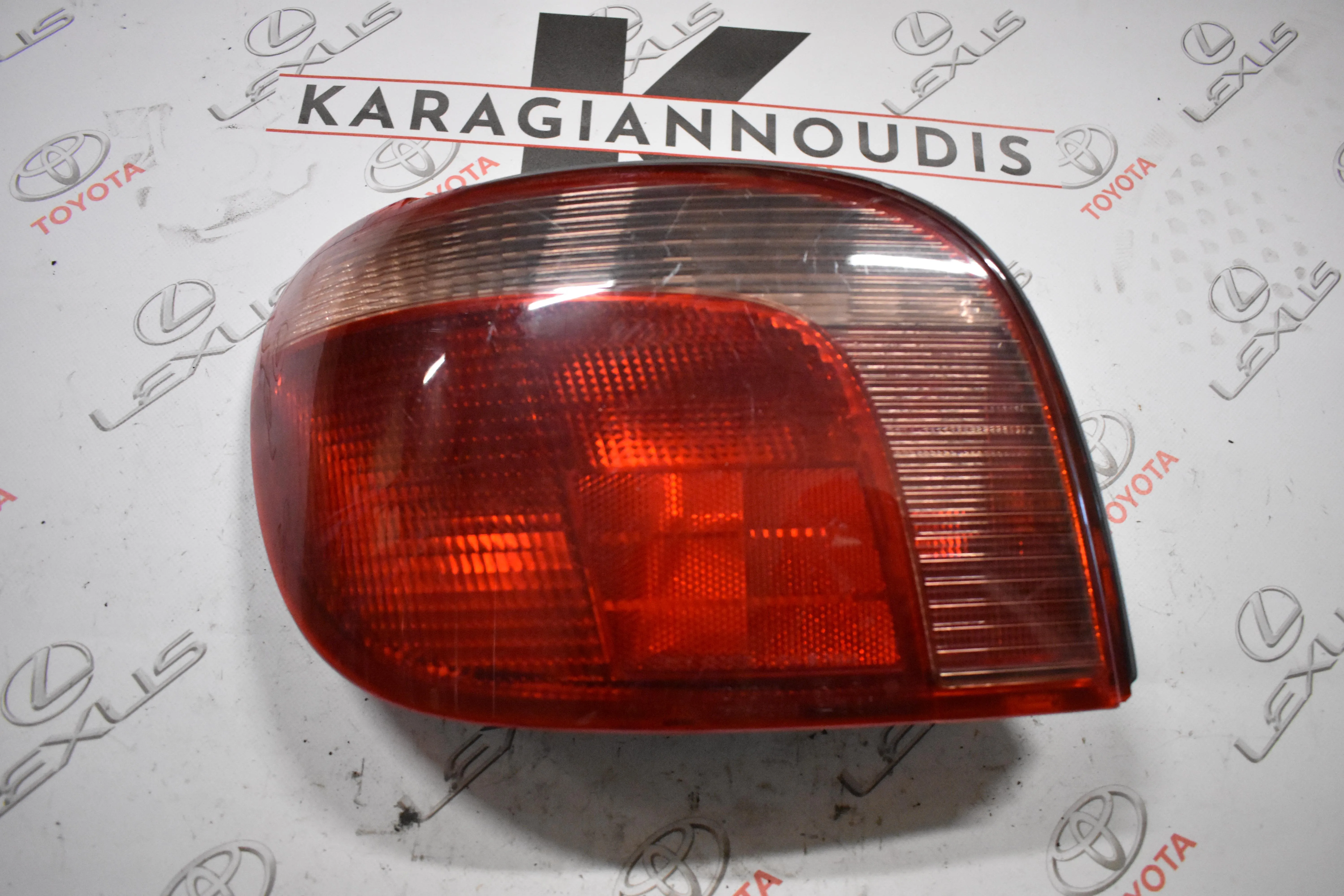 ΦΑΝΑΡΙ -Ο- ΑΡΙΣΤΕΡΟ Toyota YARIS SCP10 1999 – 2002