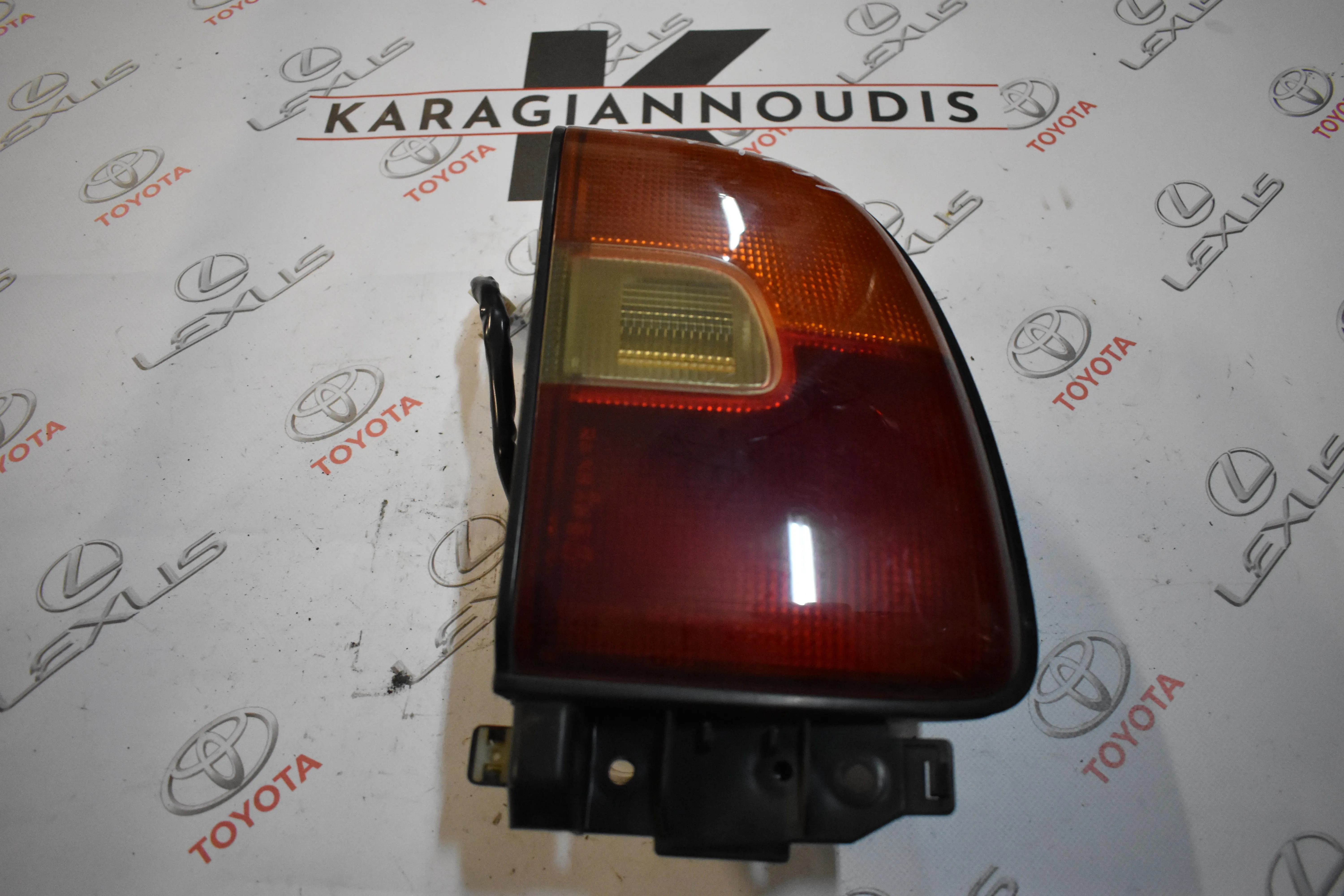 ΦΑΝΑΡΙ -Ο- ΔΕΞΙ Toyota RAV 4 1995 – 1998