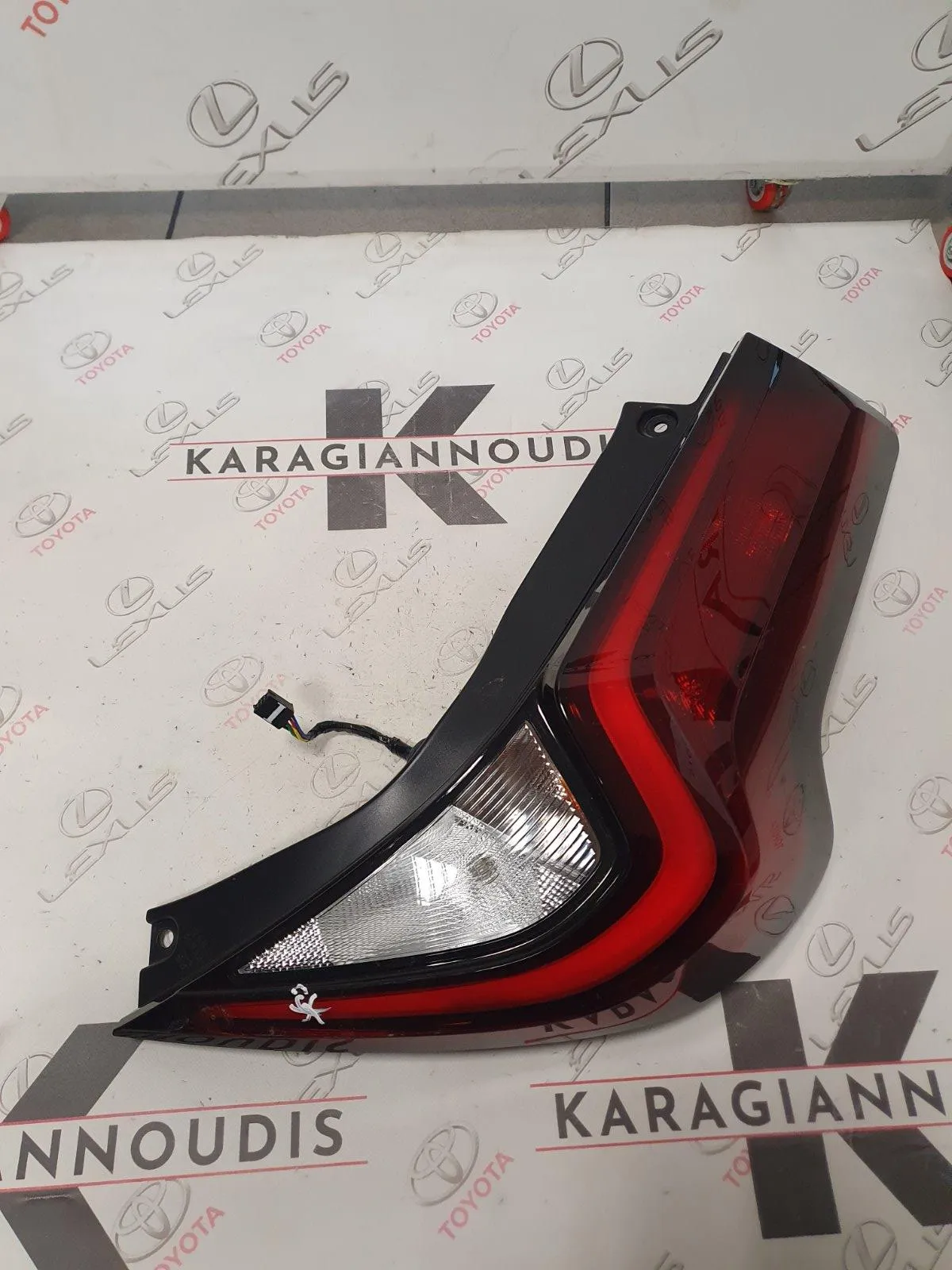 ΦΑΝΑΡΙ -Ο- ΔΕΞΙ Toyota AYGO X 2020 – 2023