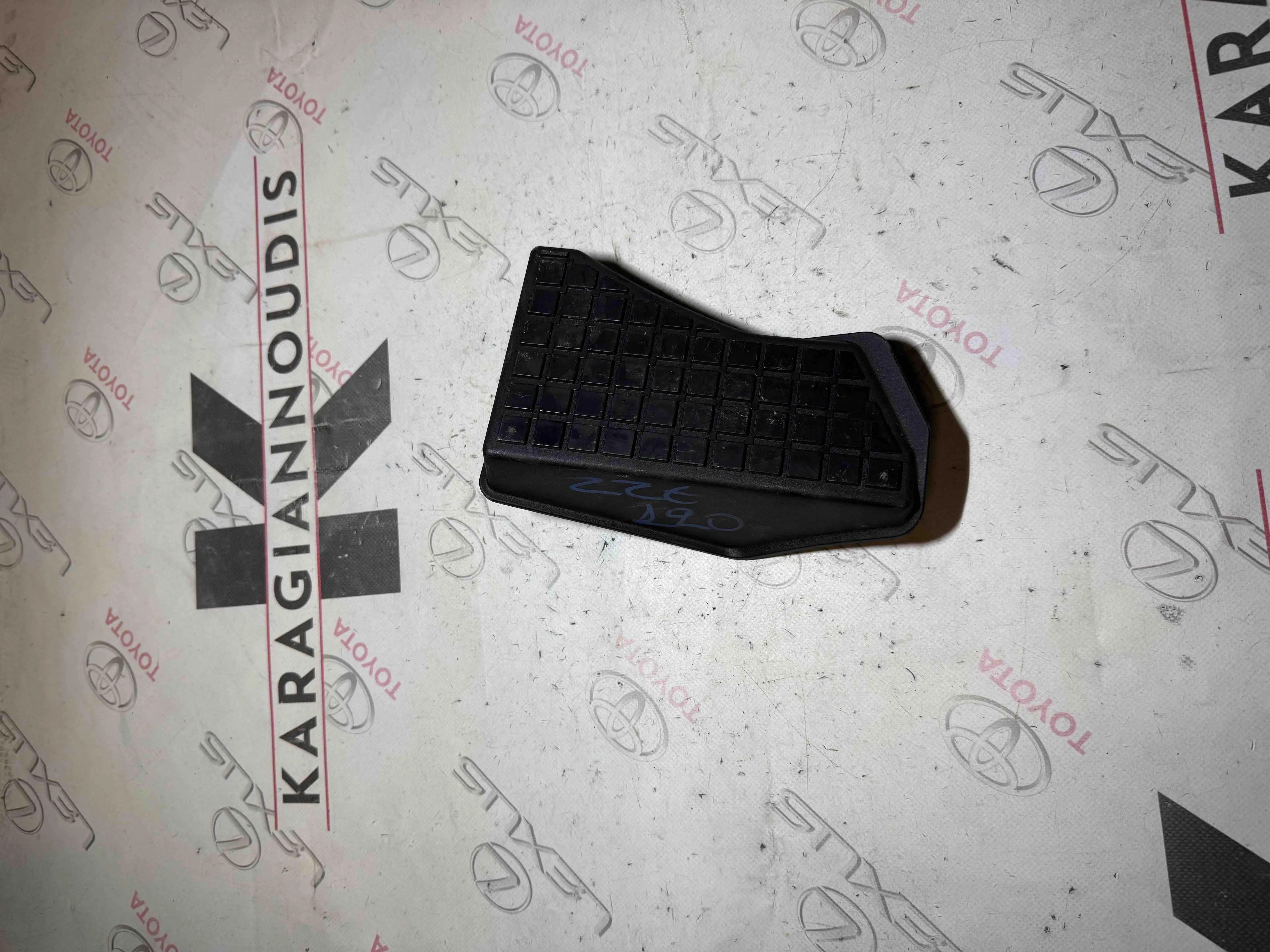 ΥΠΟΠΟΔΙΟ Toyota Prius 2004 – 2009