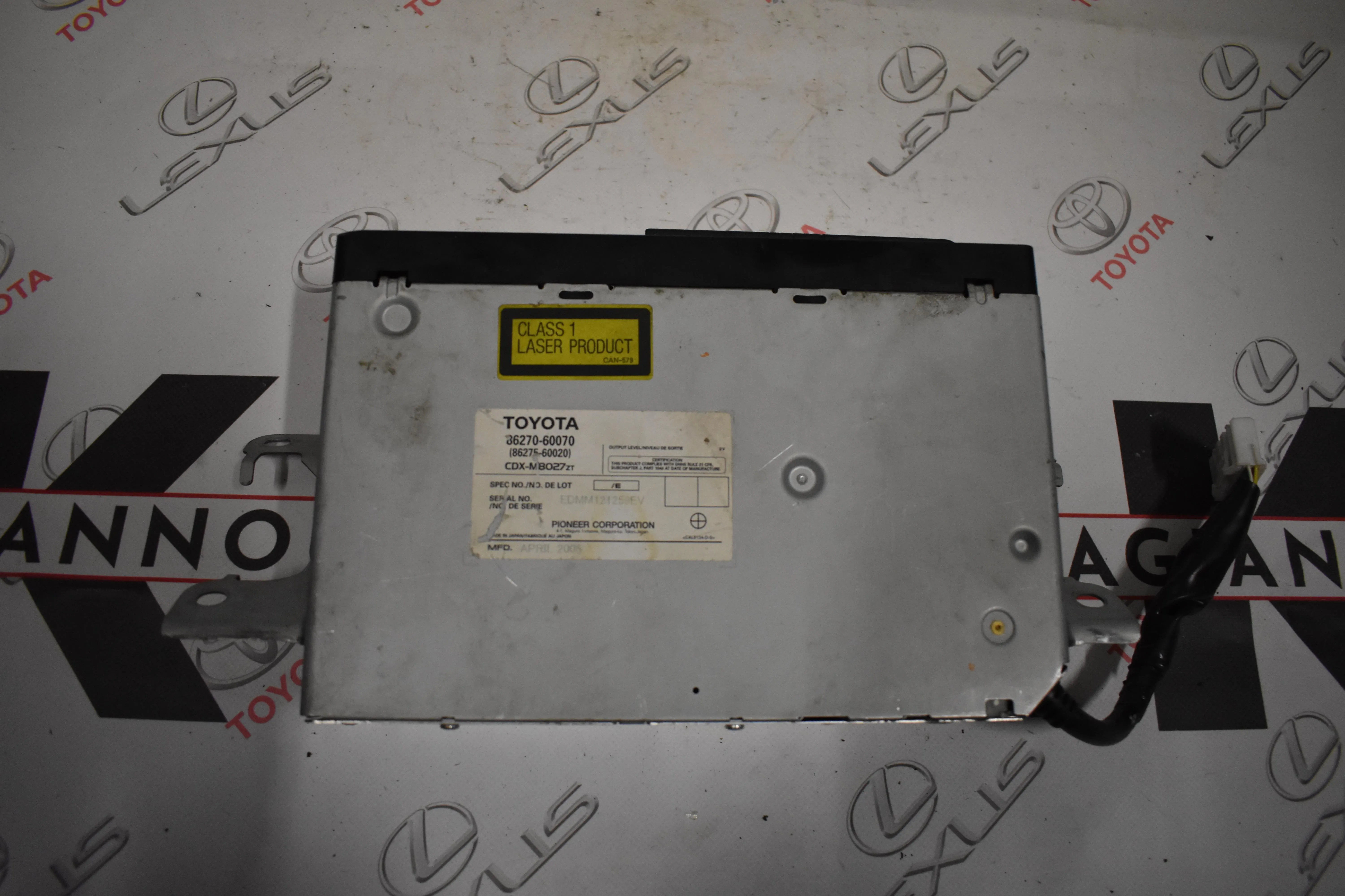 ΟΘΟΝΗ  Toyota LAND CRUISER KDJ120 2003 – 2009