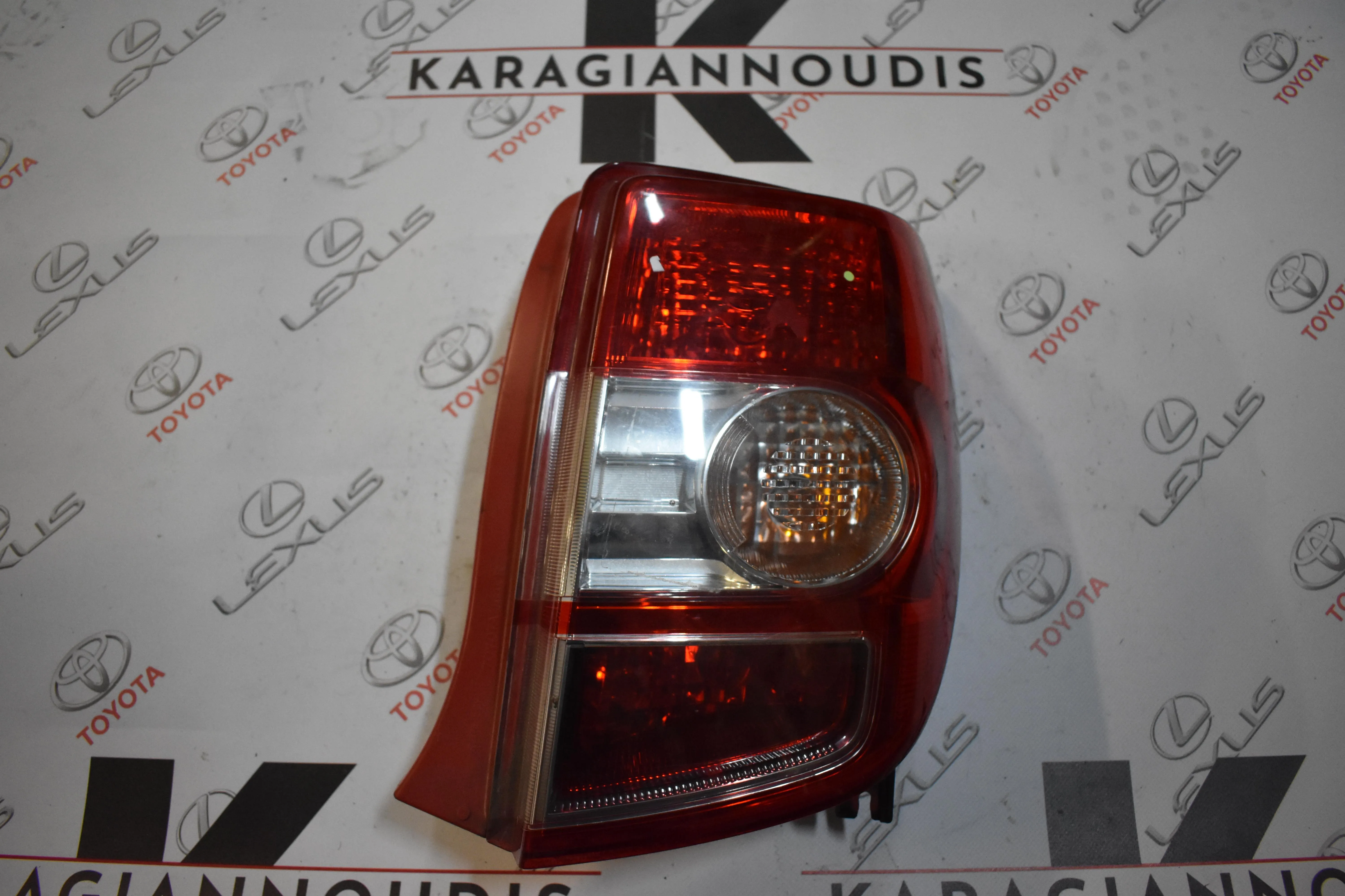 ΦΑΝΑΡΙ -Ο- ΔΕΞΙ Toyota Urban Cruiser 2007 – 2012