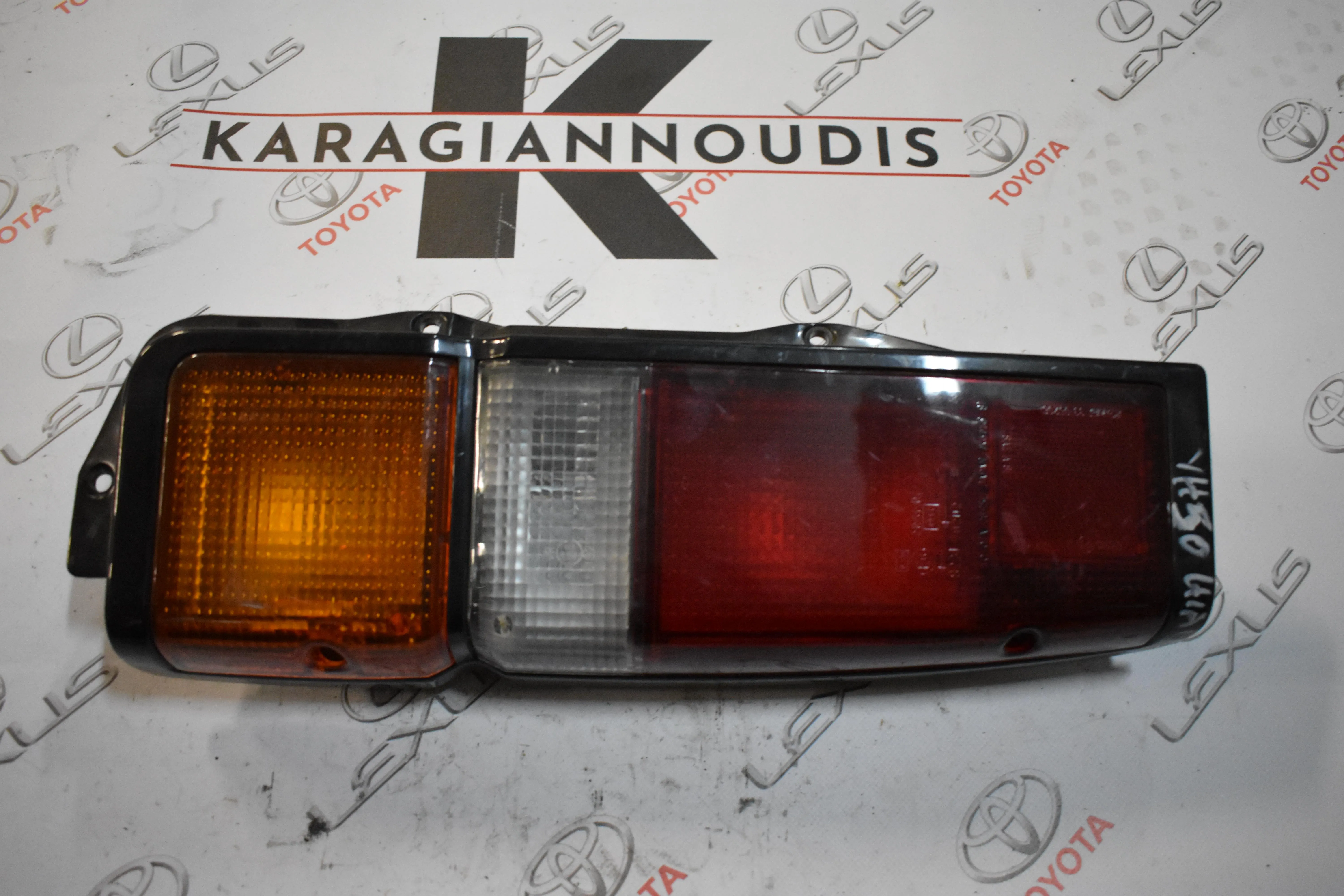 ΦΑΝΑΡΙ -Ο- ΑΡΙΣΤΕΡΟ Toyota HIACE YH50 1982 – 1988