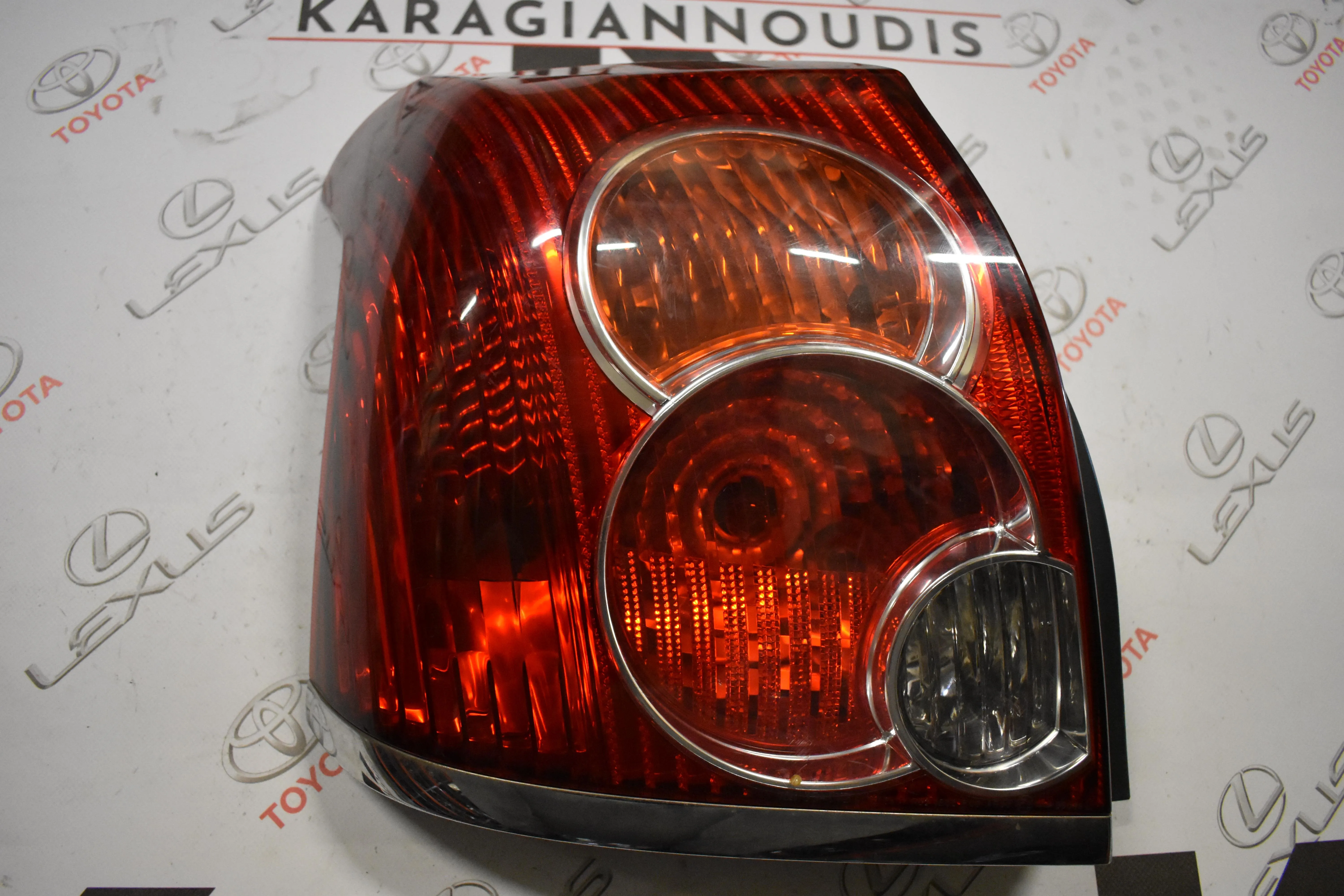 ΦΑΝΑΡΙ -Ο- ΑΡΙΣΤΕΡΟ Toyota AVENSIS  L/B 2006 – 2008