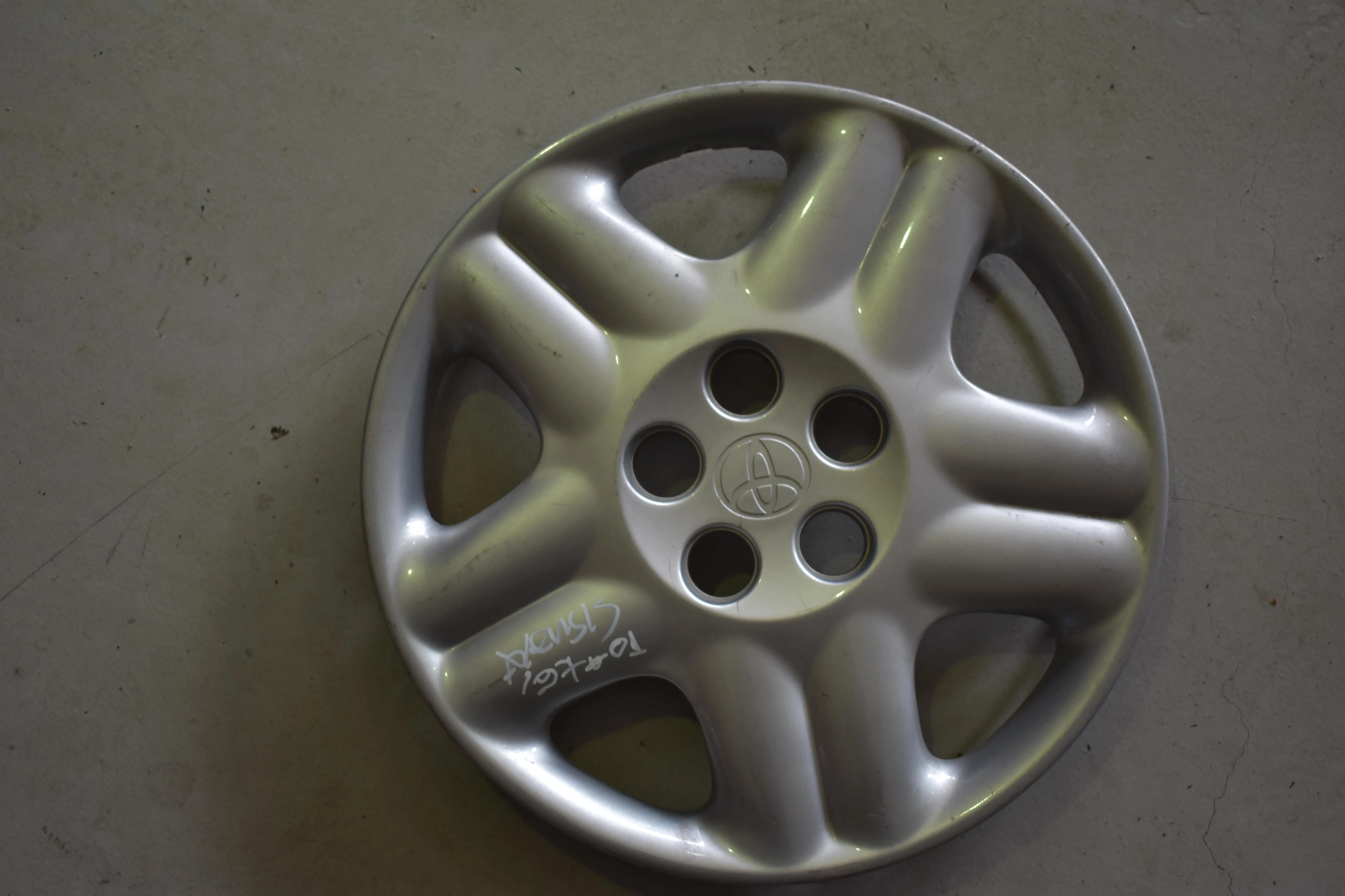 ΤΑΣΙΑ ΖΑΝΤΑΣ 15ΑΡΕΣ Toyota Avensis 1997 – 2002