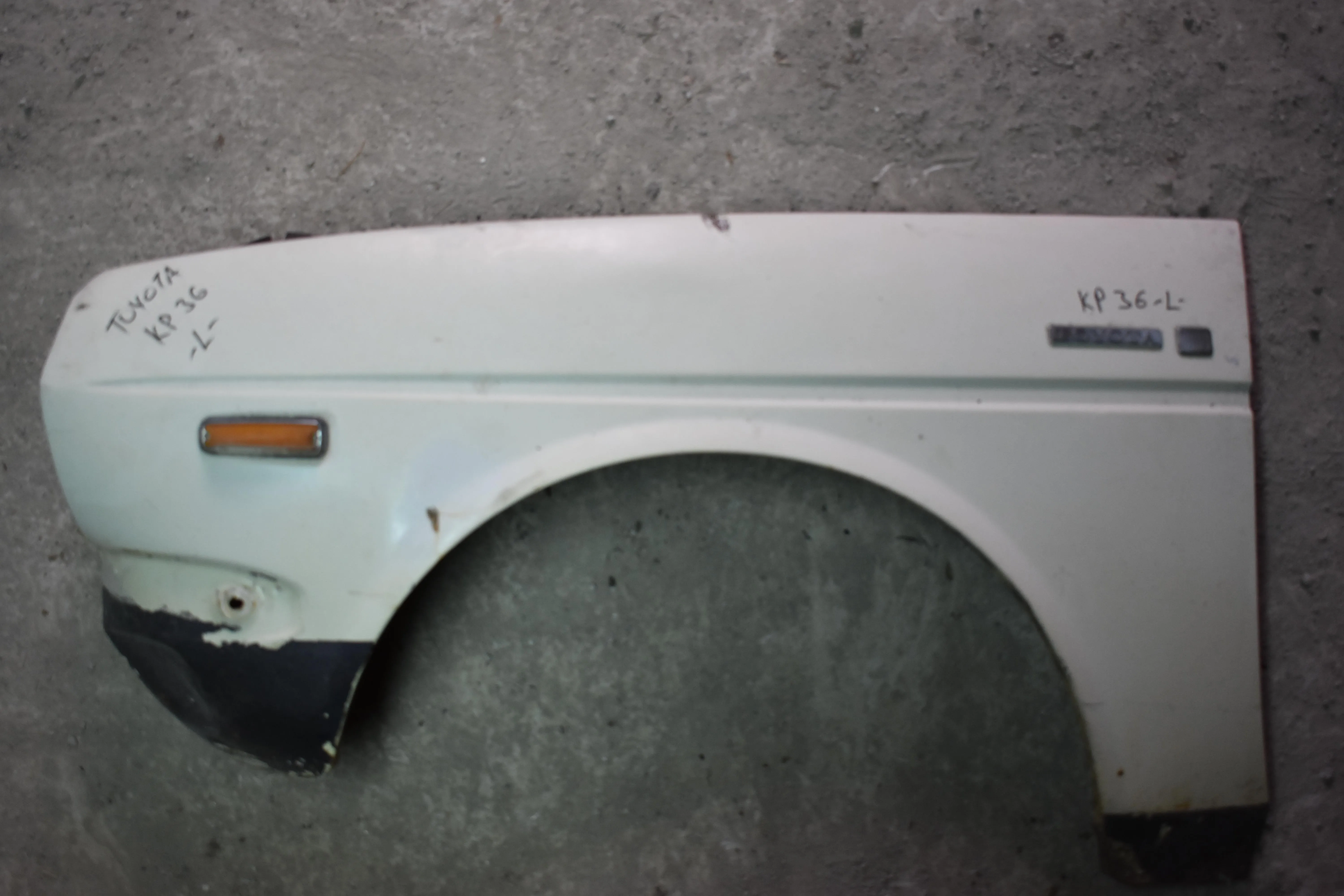 ΦΤΕΡΟ ΑΡΙΣΤΕΡΟ Toyota KR 36 1978 – 1985