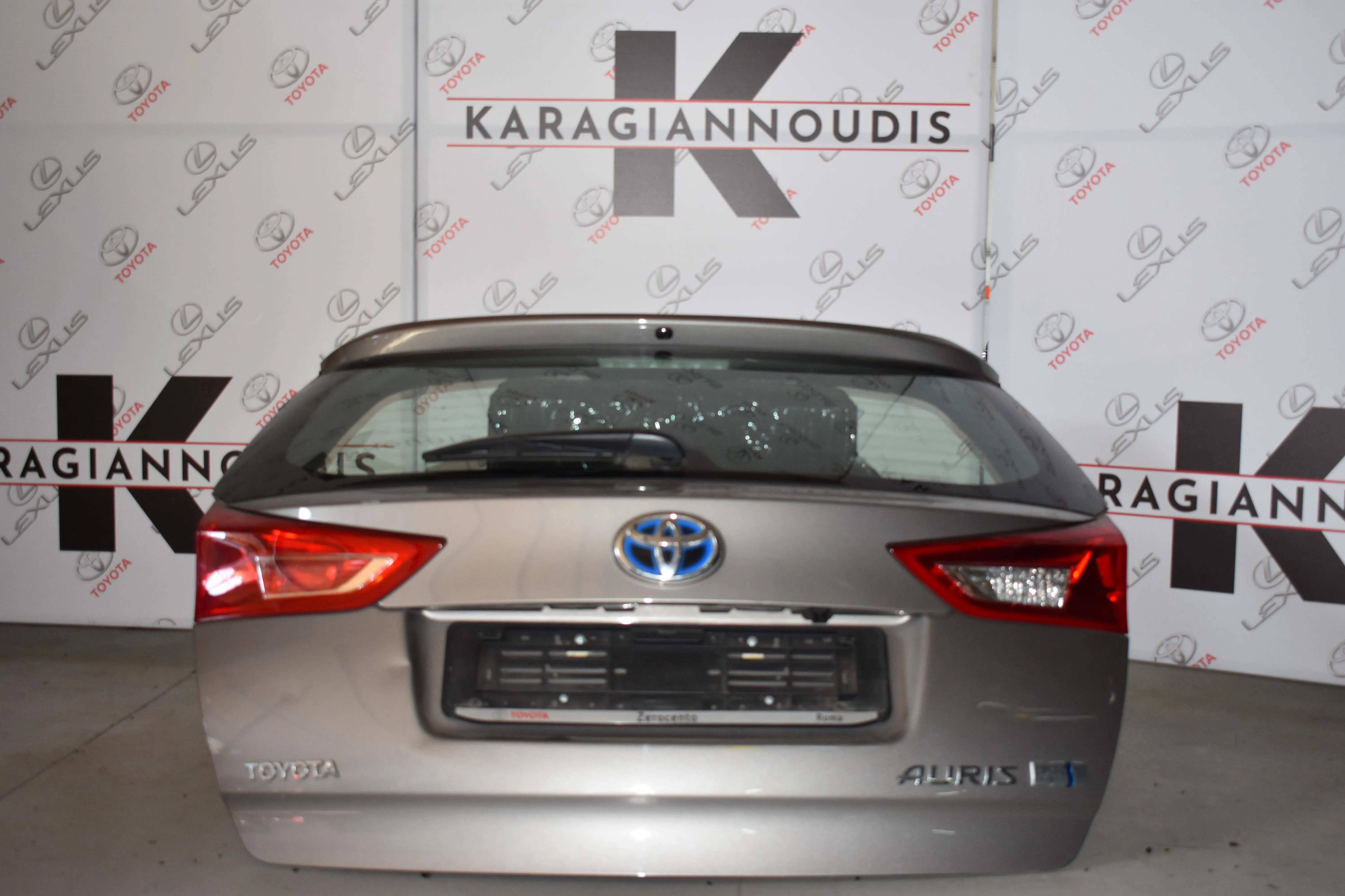 ΤΖΑΜΟΠΟΡΤΑ  Toyota AURIS VAN HYBRID 2013 – 2016