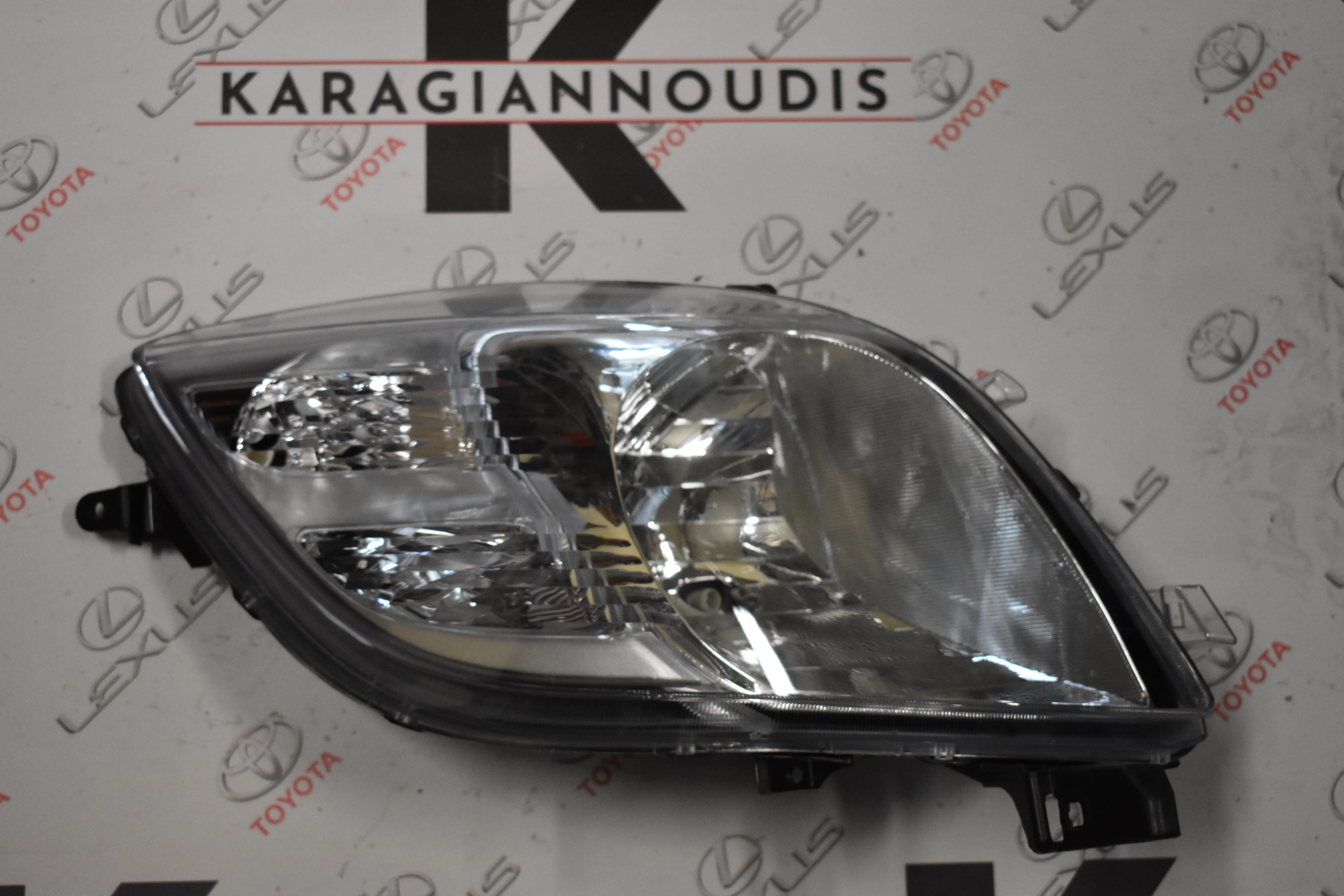 ΦΑΝΑΡΙ -Ε- ΑΡΙΣΤΕΡΟ  Toyota YARIS SCP90 2006 – 2009