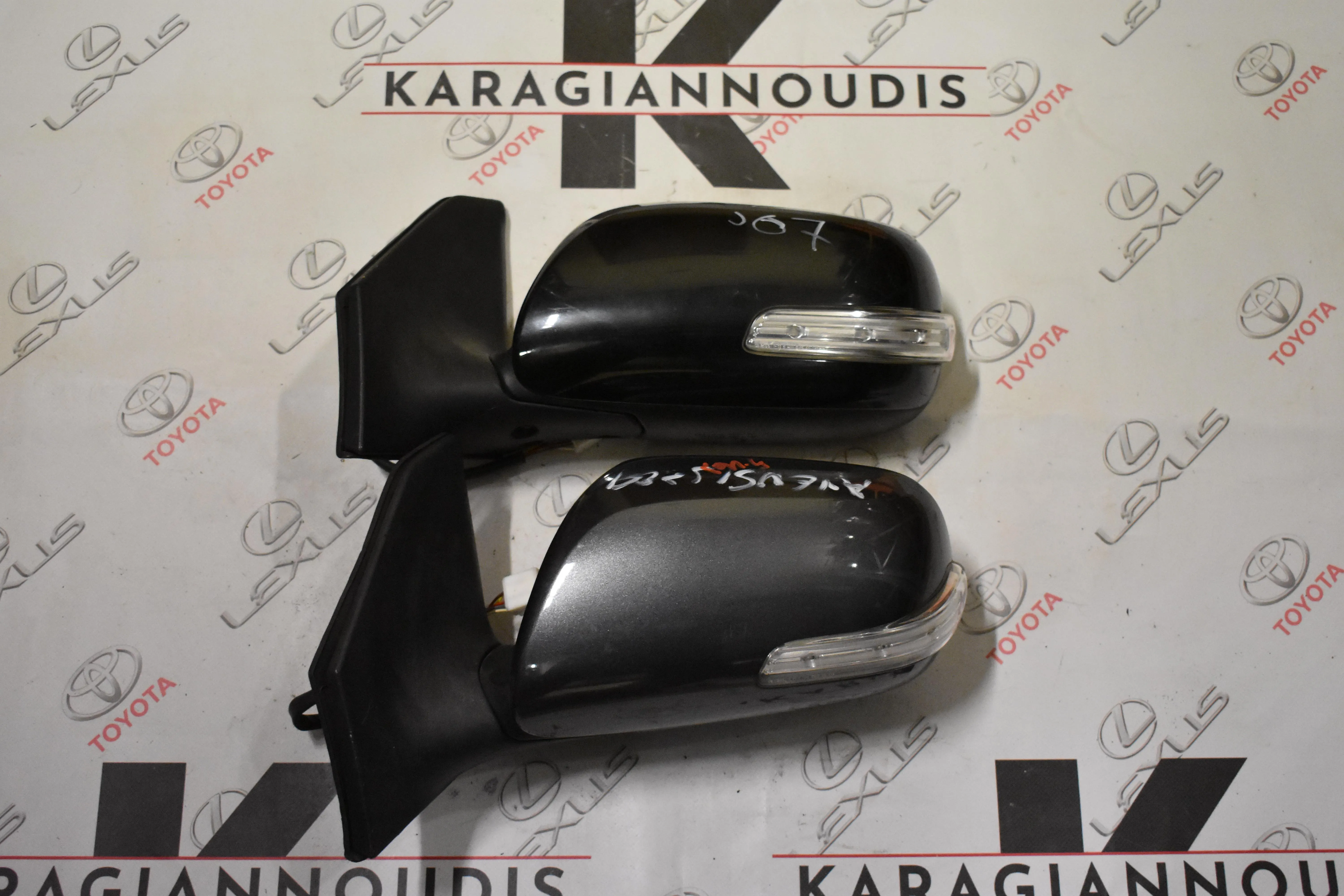 ΚΑΘΡΕΠΤΗΣ ΑΡΙΣΤΕΡΟΣ 5 ΚΑΛ Toyota Avensis 2006 – 2009