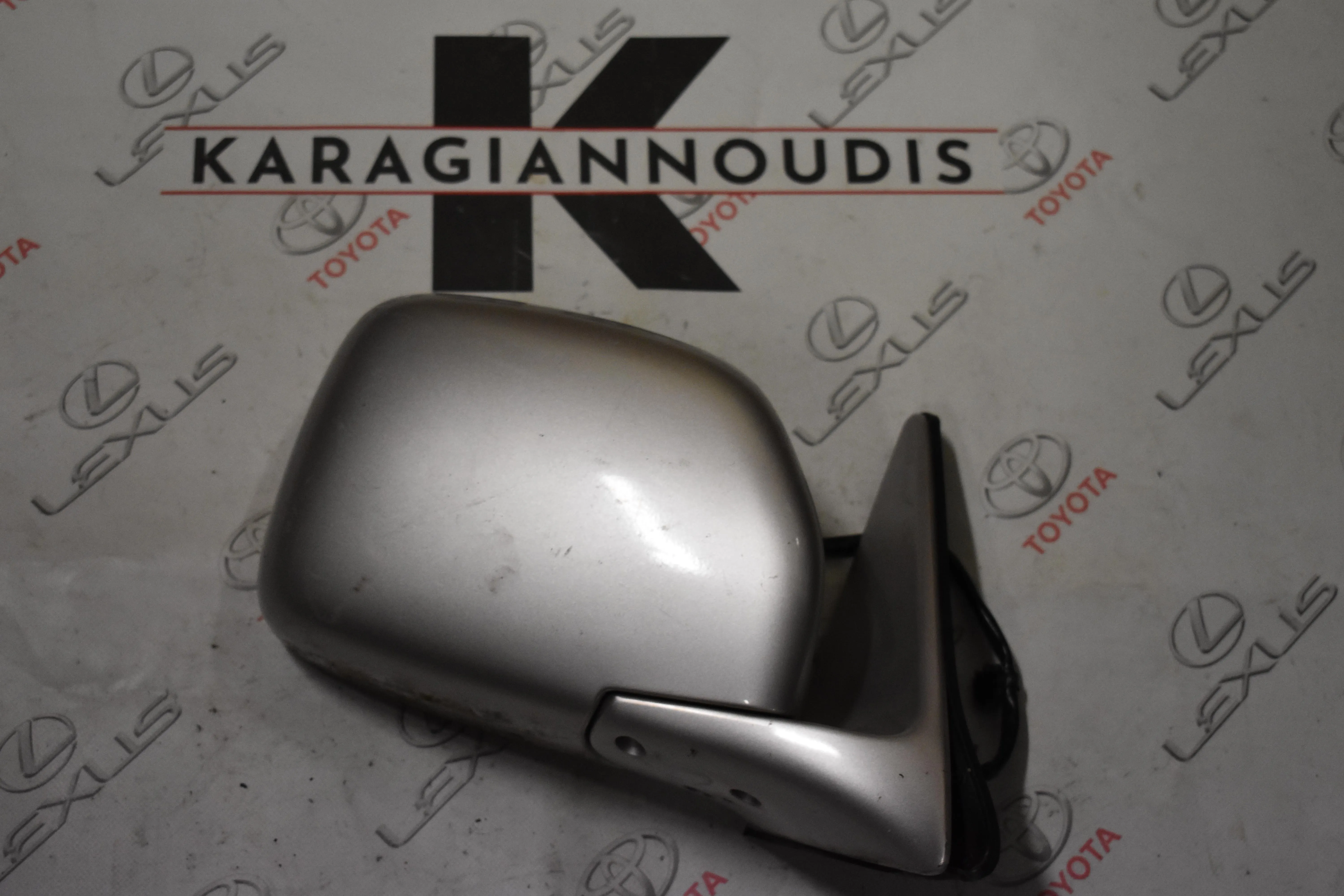 ΚΑΘΡΕΠΤΗΣ ΔΕΞΙΟΣ 9 ΚΑΛ Toyota LAND CRUISER KDJ100 1997 – 2004