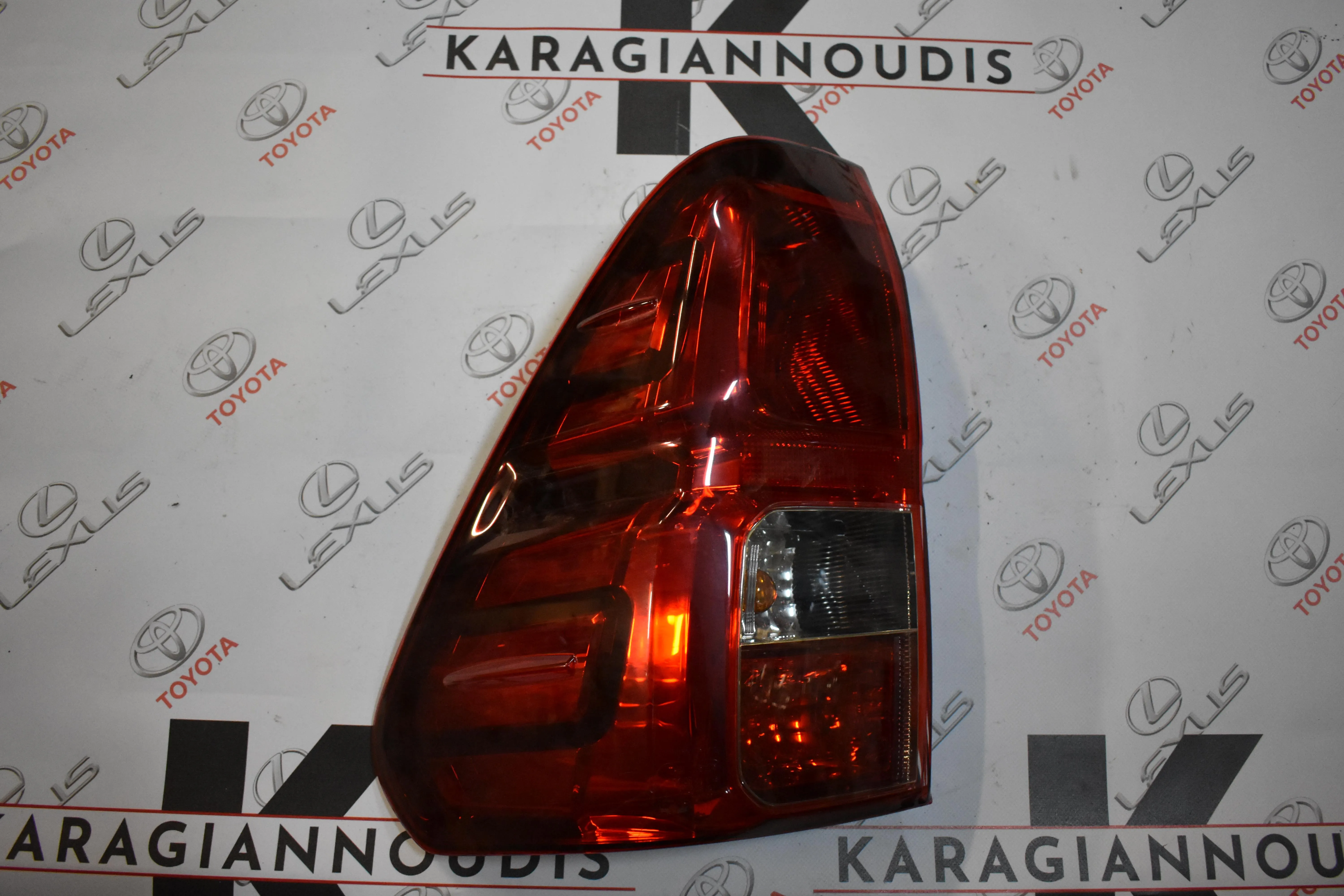 ΦΑΝΑΡΙ -Ο- ΑΡΙΣΤΕΡΟ Toyota HILUX GUN 125 2015 – 2021